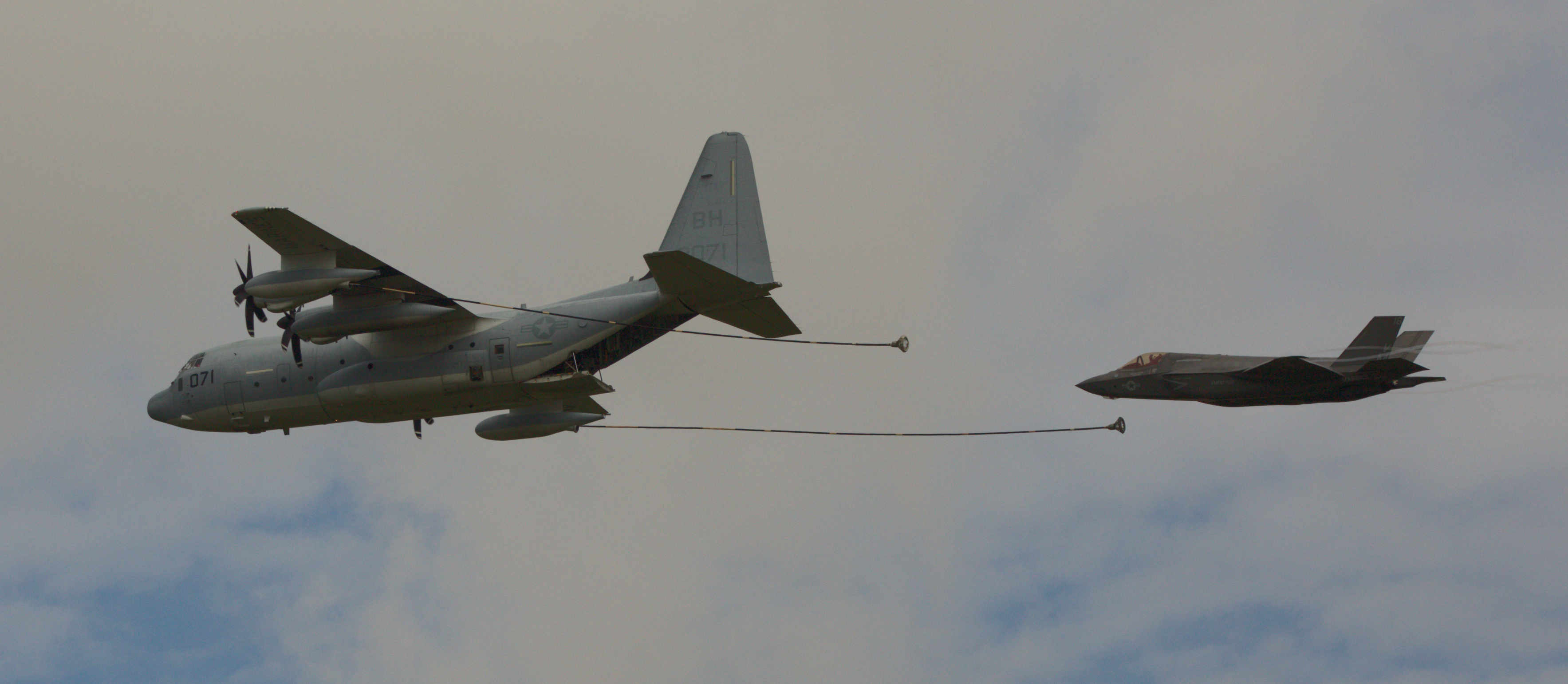Lockheed Martin KC-130J Hercules & Lockheed Martin F-35B Lightning II !