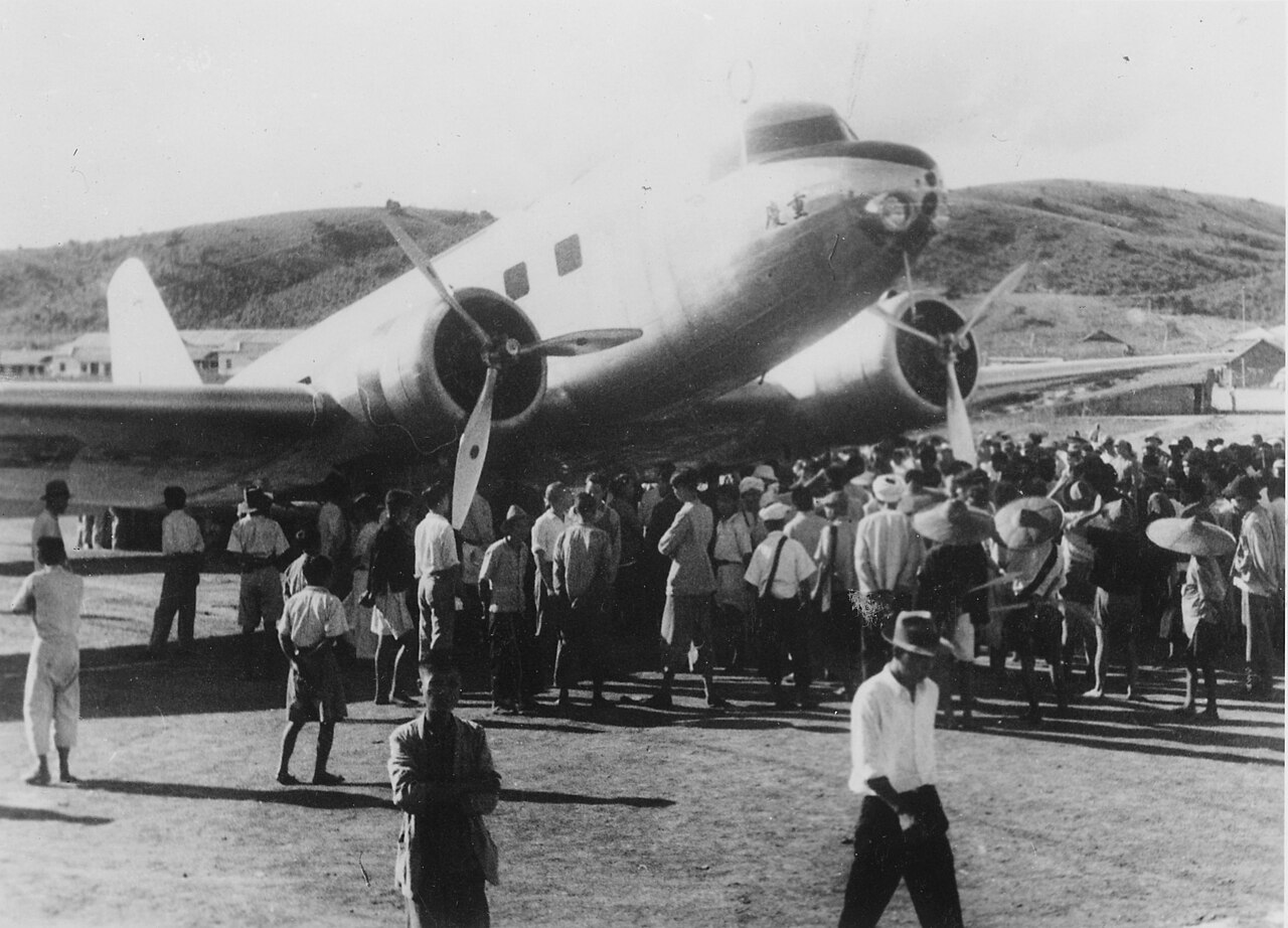 Loiwing camco DC-2 at Loiwing