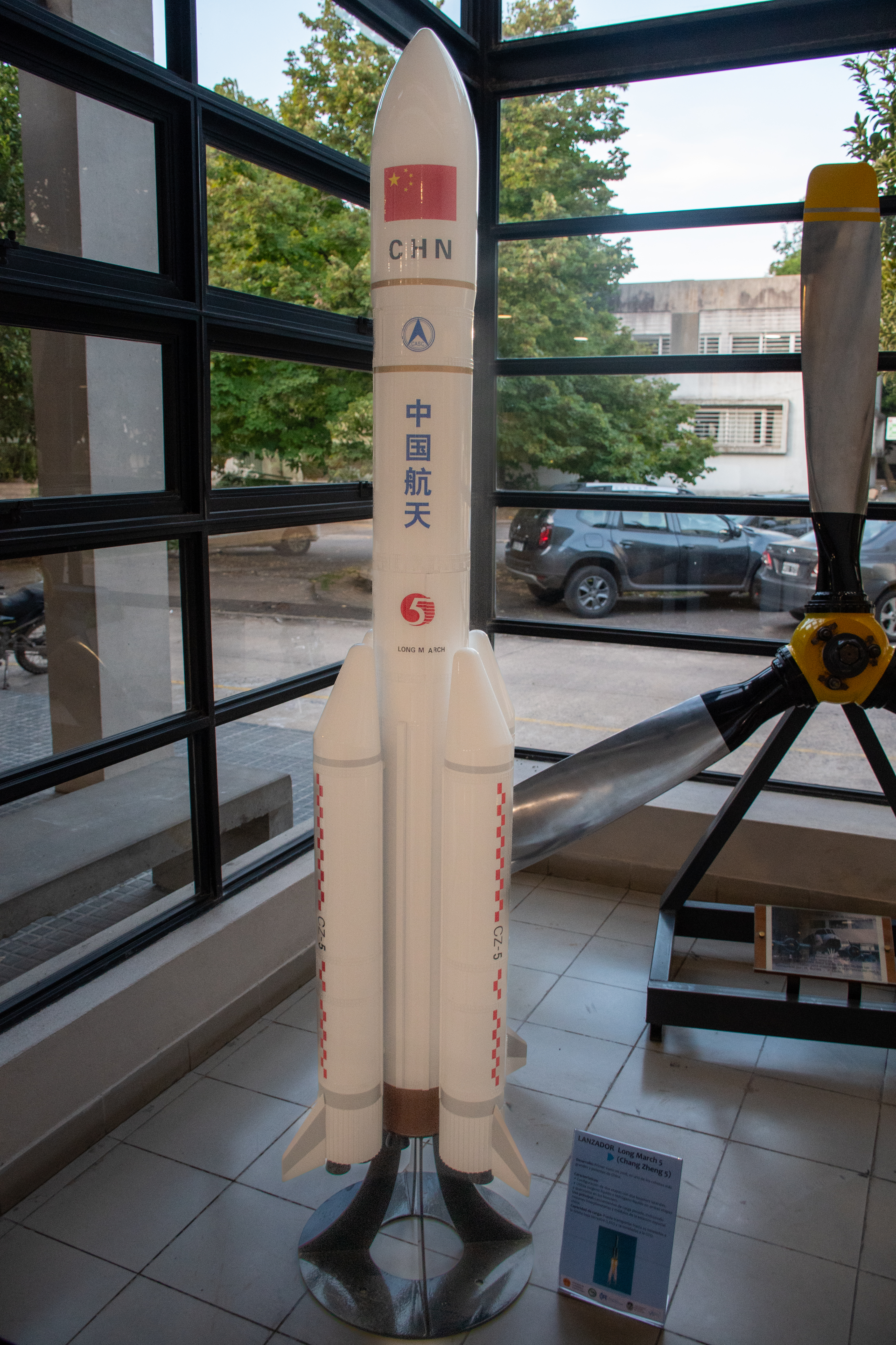 Long March 5 model at FING UNLP 02