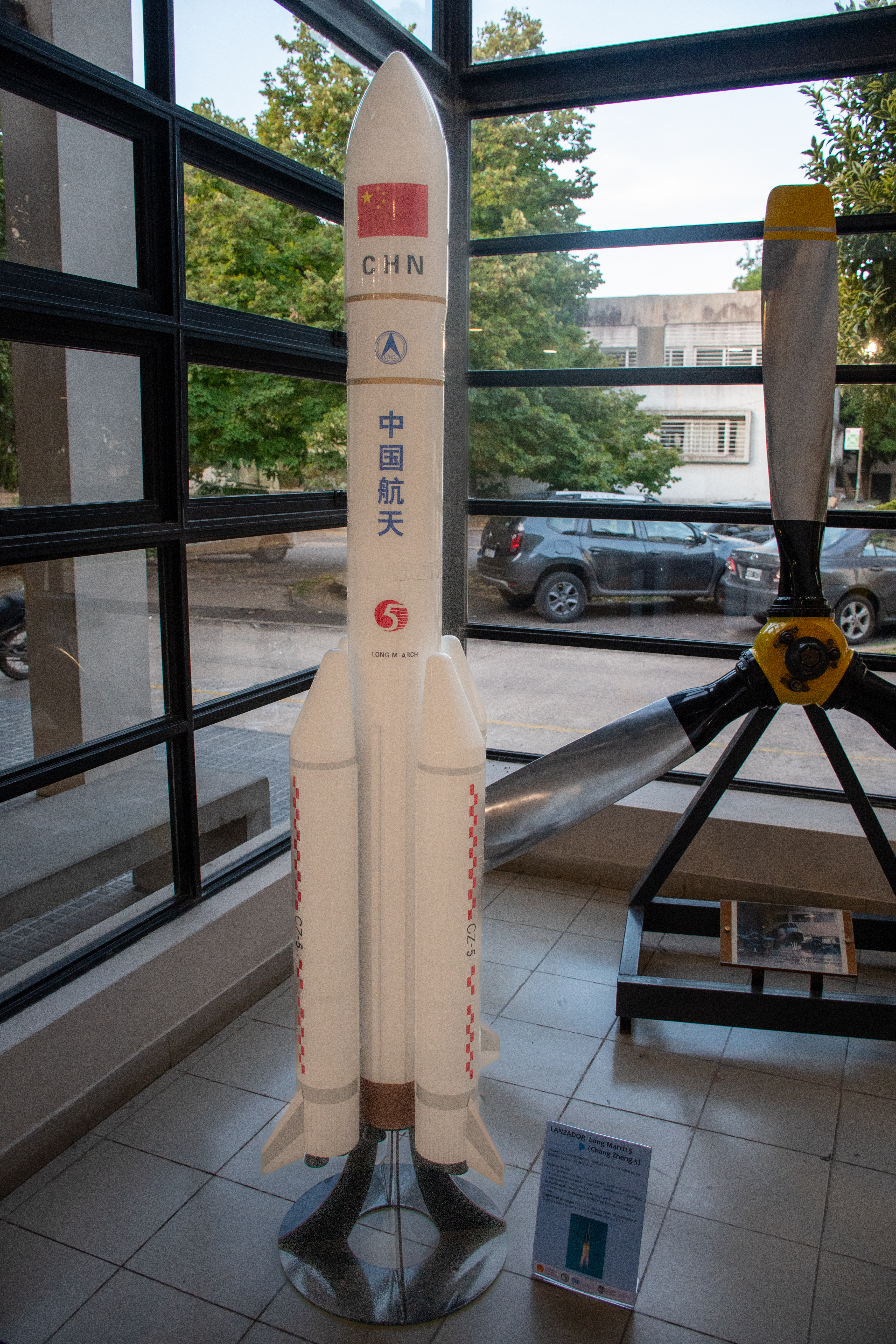 Long March 5 model at FING UNLP 03