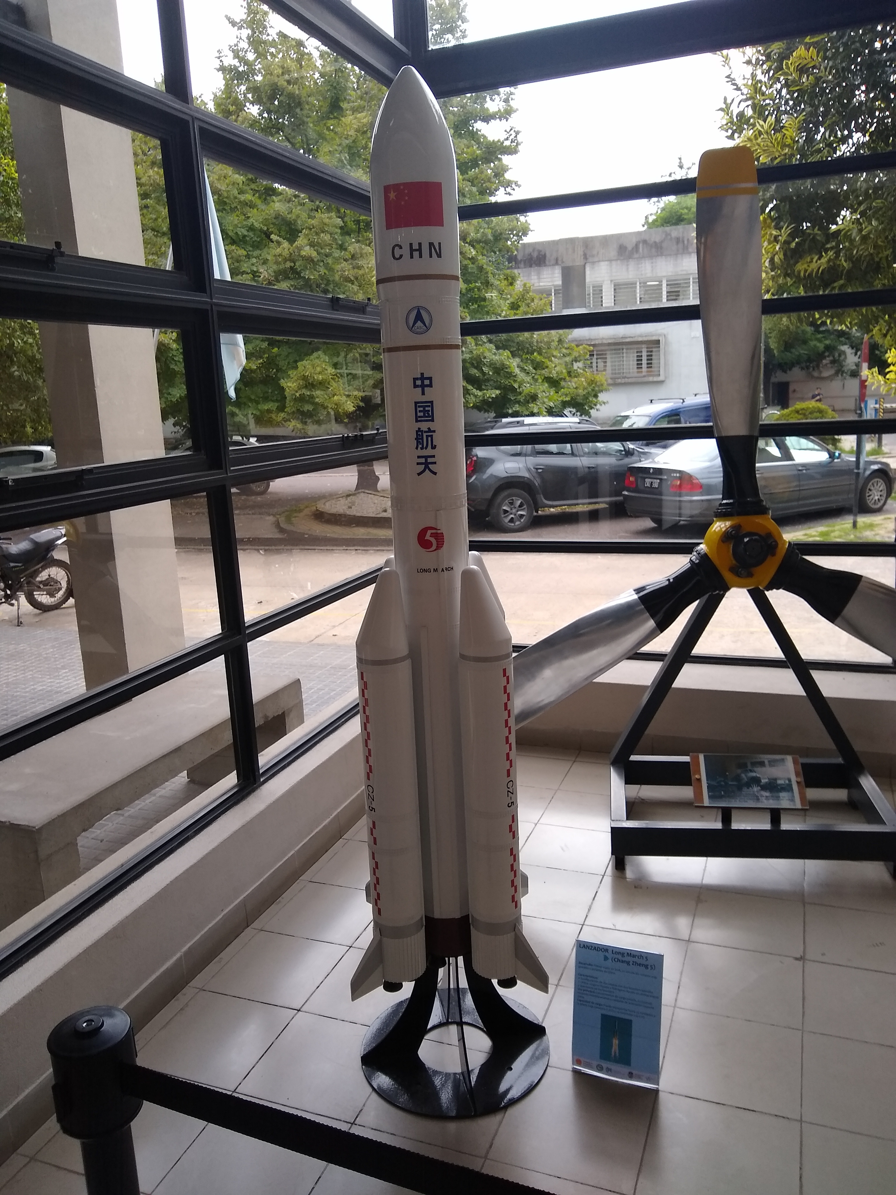 Long March 5 model at FING UNLP 04