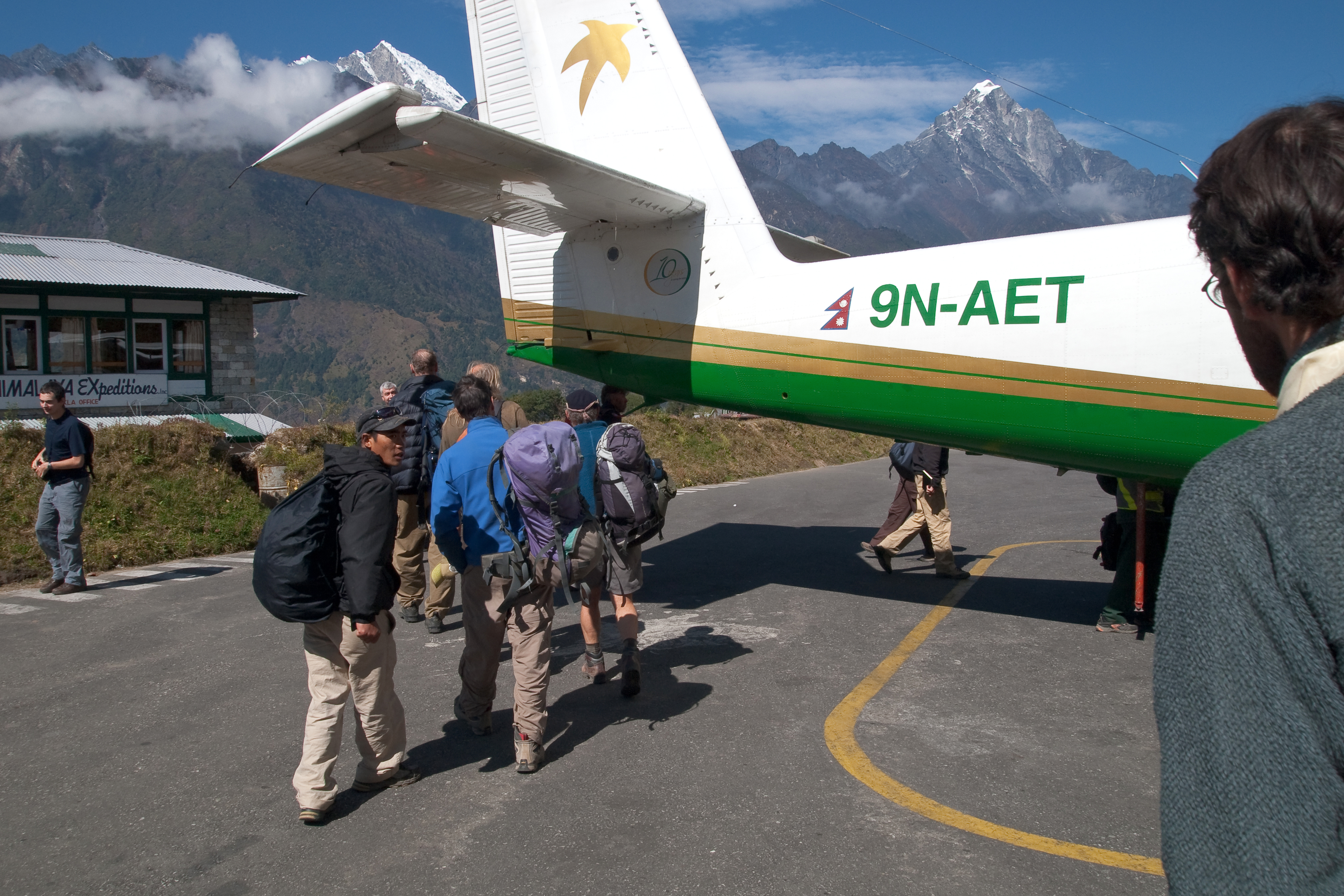 Lukla Airport, DHC-6 Twin Otter, Yeti Airlines, Nepal