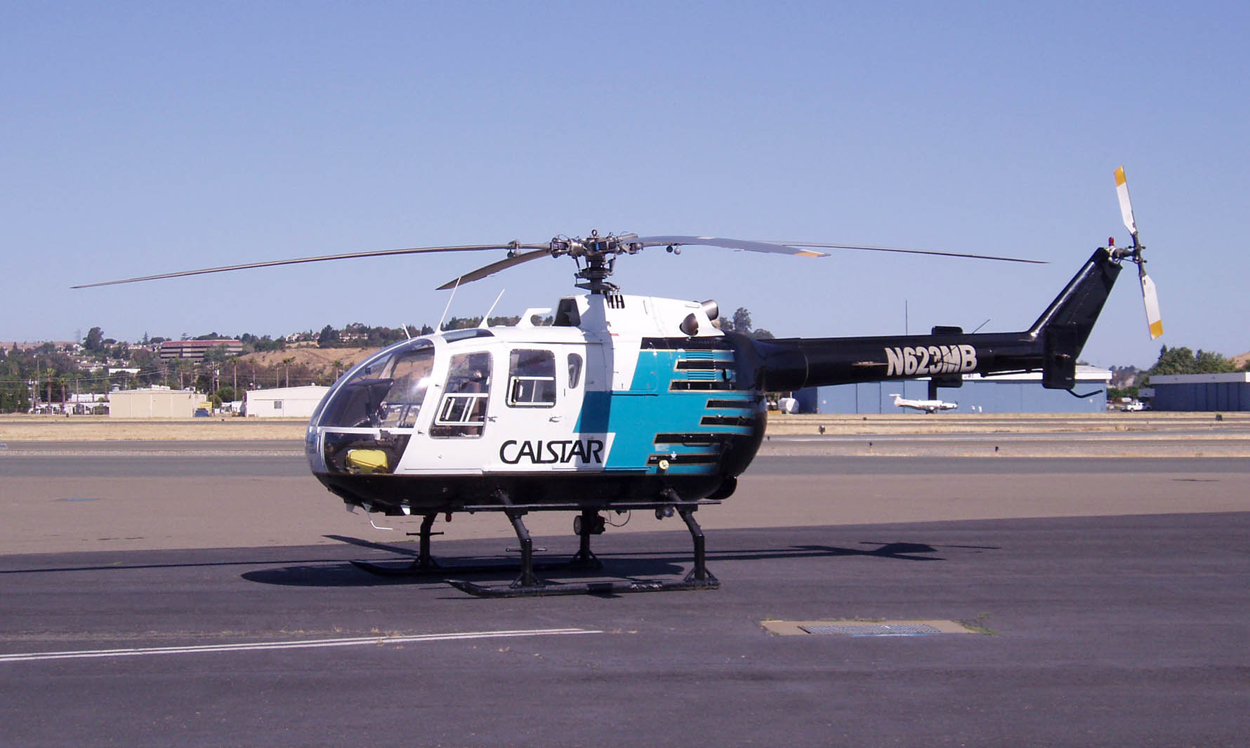 MBB Bo 105 de evacuación médica CALSTAR (N623MB)