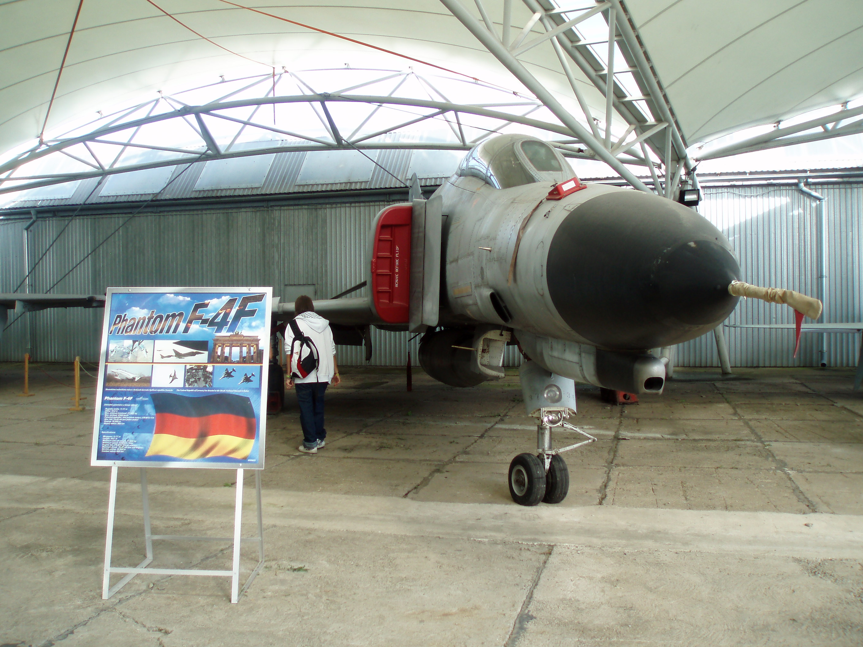 Mc Donnell Douglas Phantom F-4F en el Museo de Aviación de Košice 01