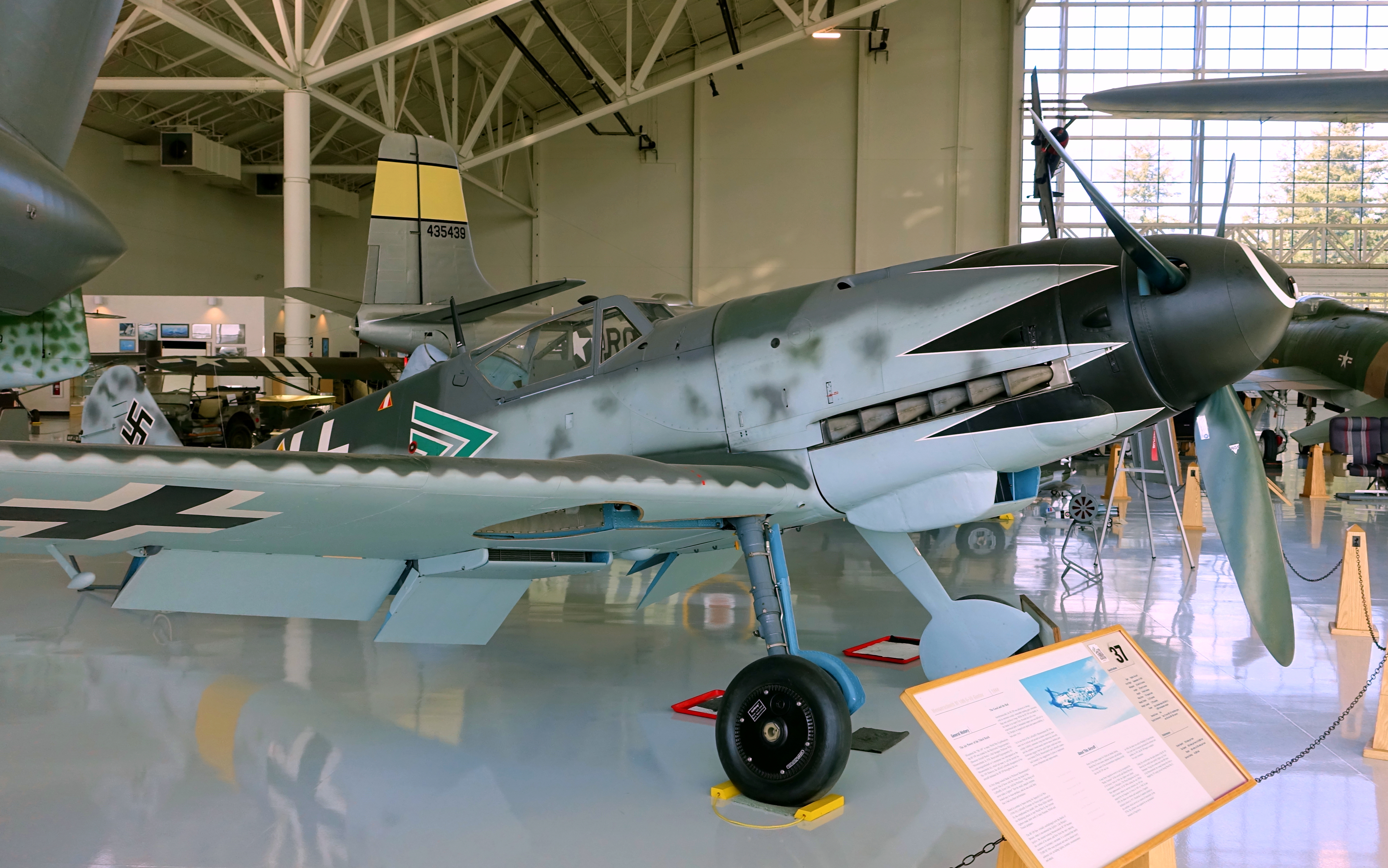 Messerschmitt Bf 109 G-10 Gustav, 1944 - Evergreen Aviation & Space Museum - Mc Minnville, Oregon - DSC00575