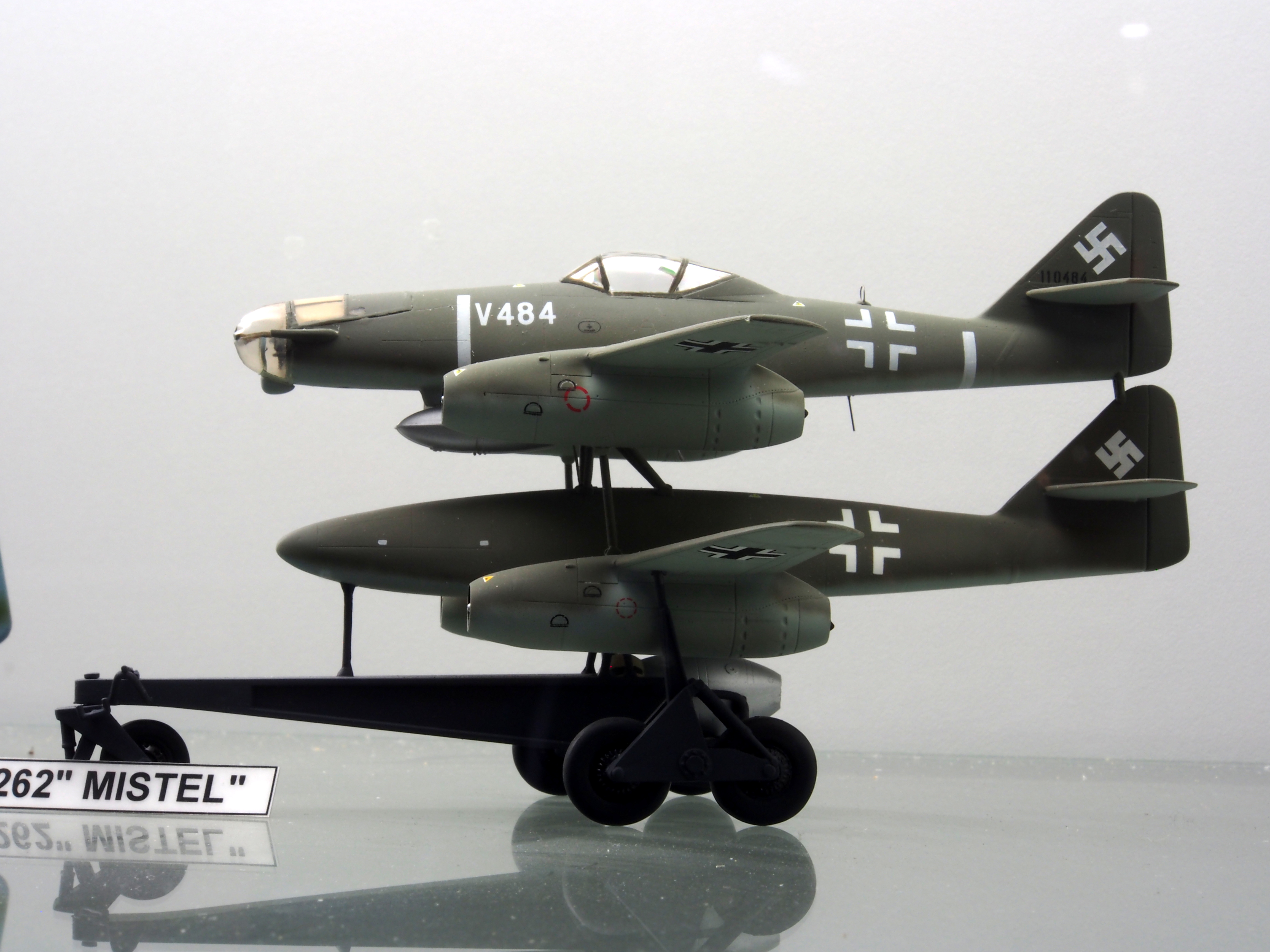 Messerschmitt Me 262 MISTEL pic1