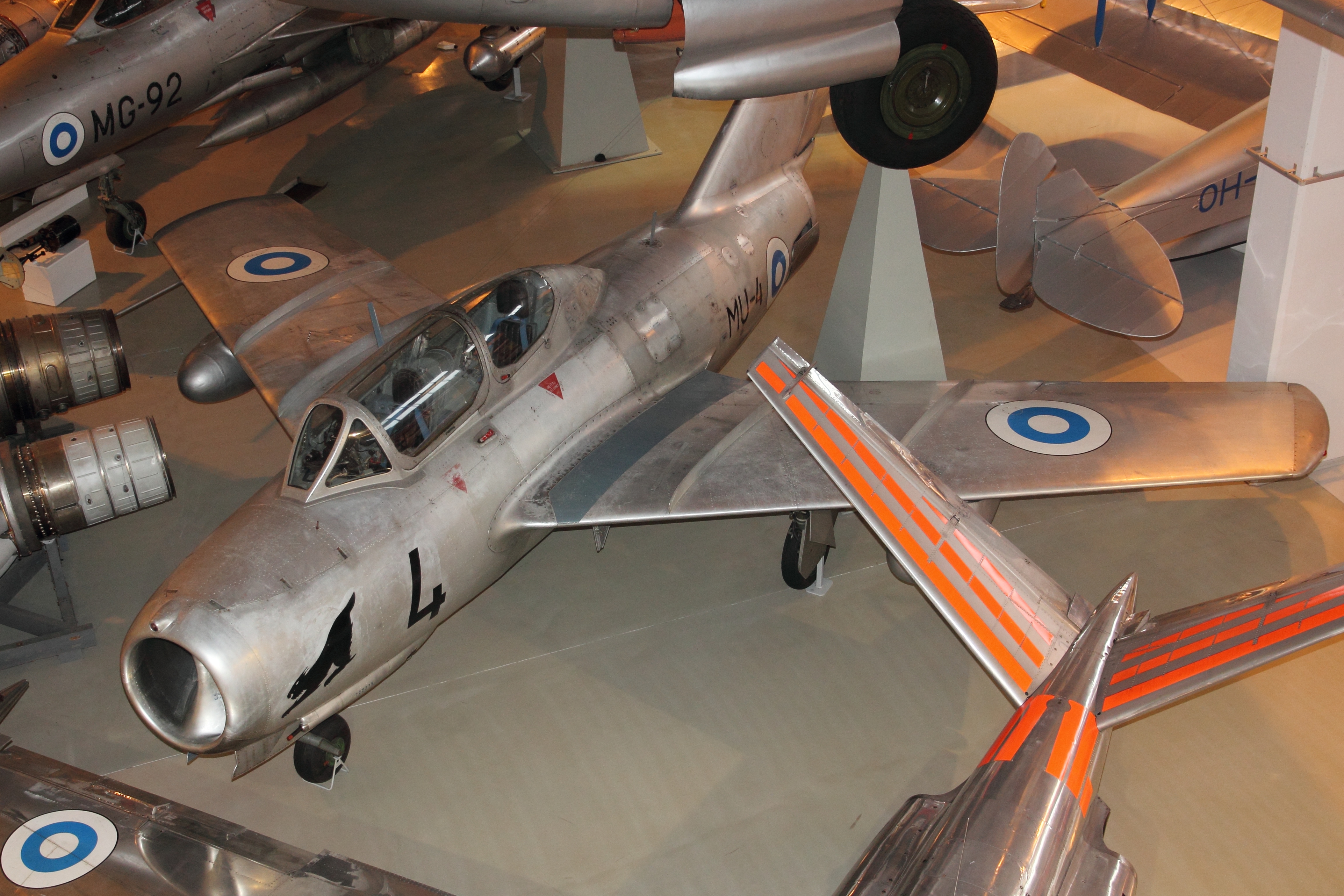 Mi G-15 UTI MU-4 Keski Suomen ilmailumuseo 1