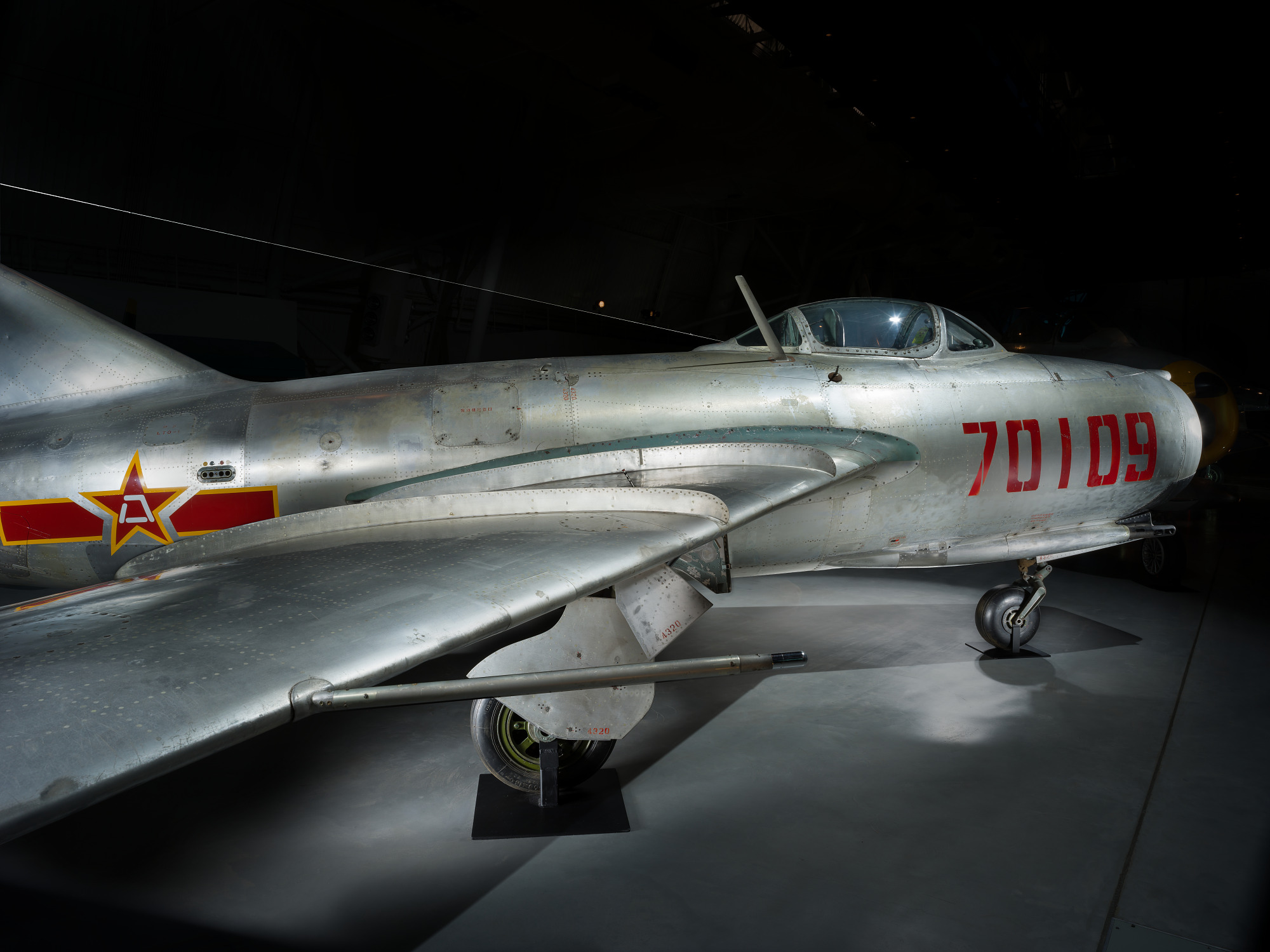 Mikoyan Gurevich Mi G-15 (Ji-2) FAGOT B - DPLA - cf8207db1559b8d7892e624f4e82 bba8 (page 2)