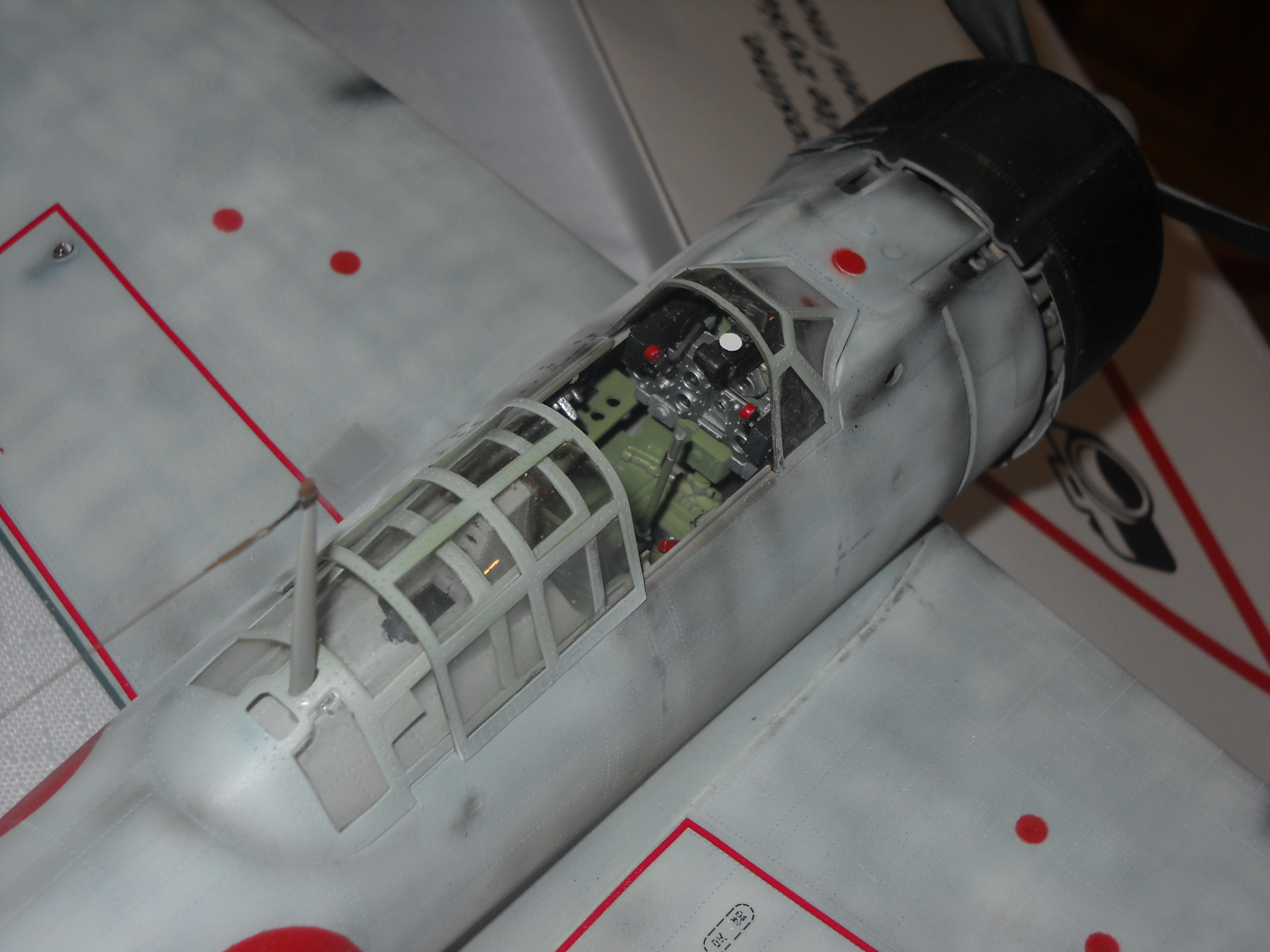 Modelo Mitsubishi A6M5 Zero - cabina