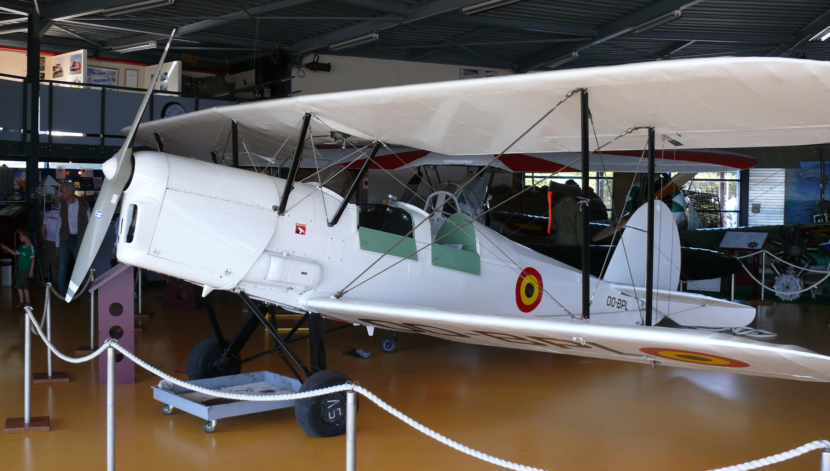 Fuga a Inglaterra de un Stampe SV-4 belga