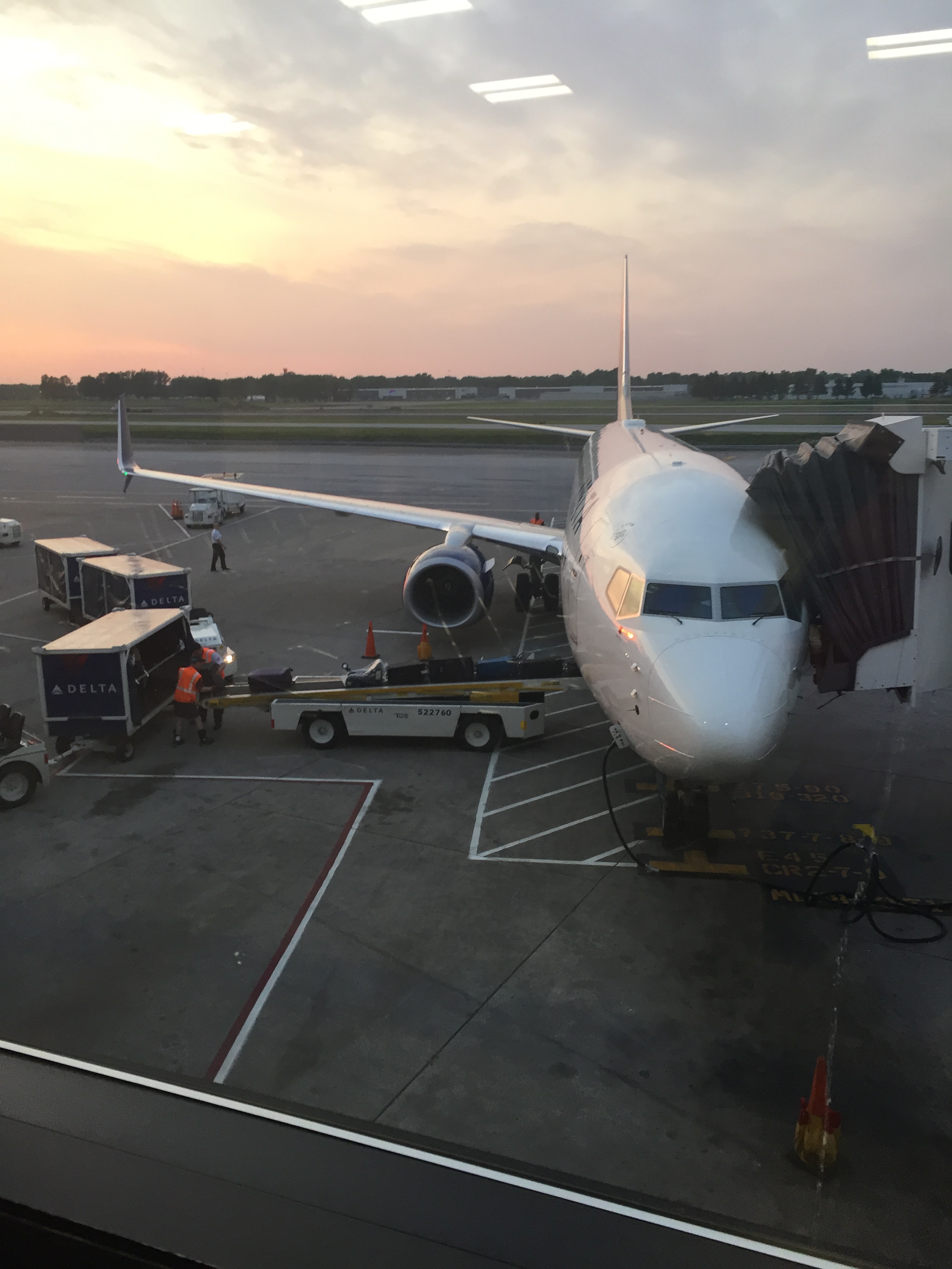 N846DN, Boeing 737-900 of Delta Air Lines at John Glenn Columbus International Airport, 2016 08