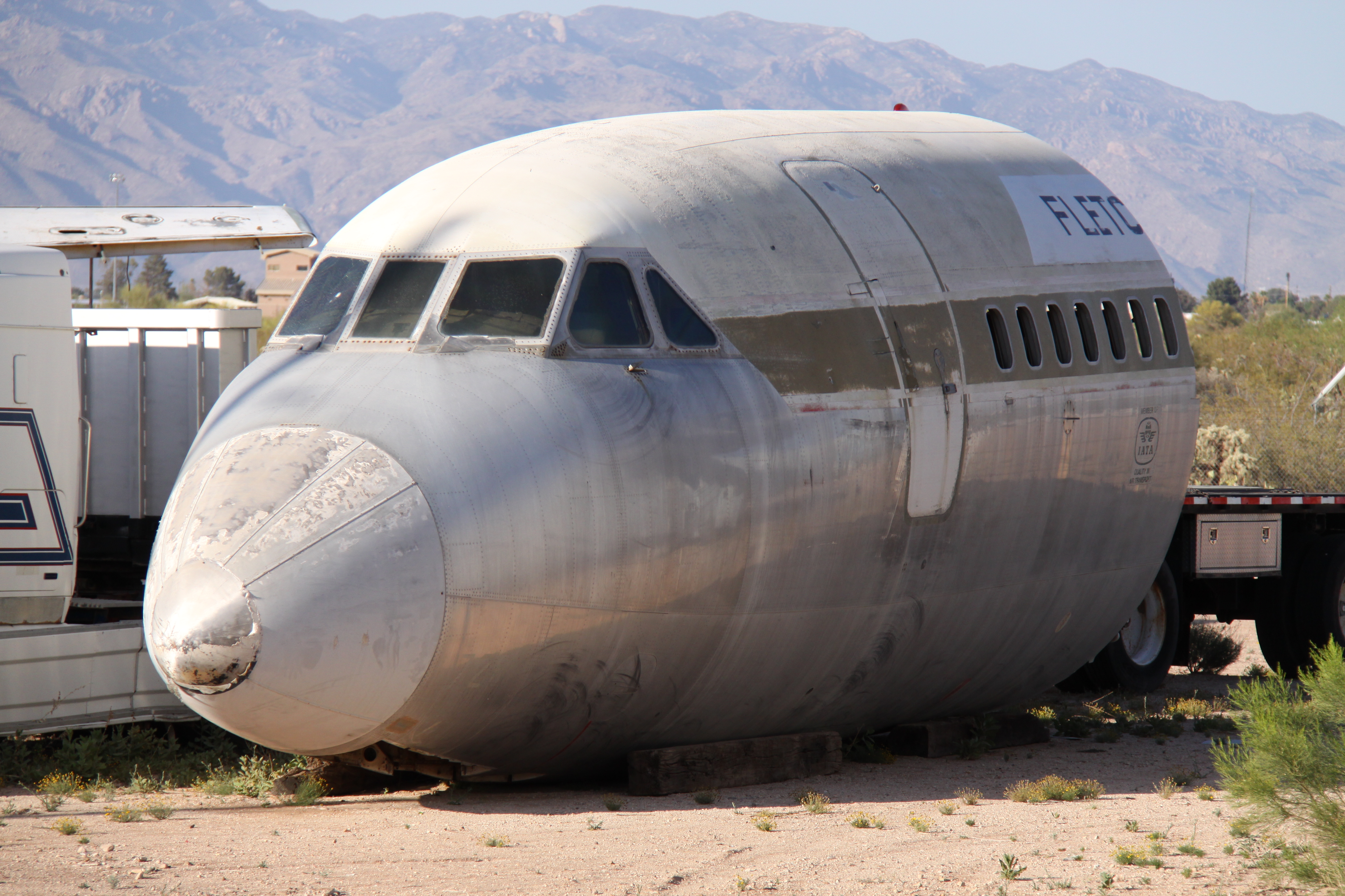 N990AC Convair CV 990 Nose