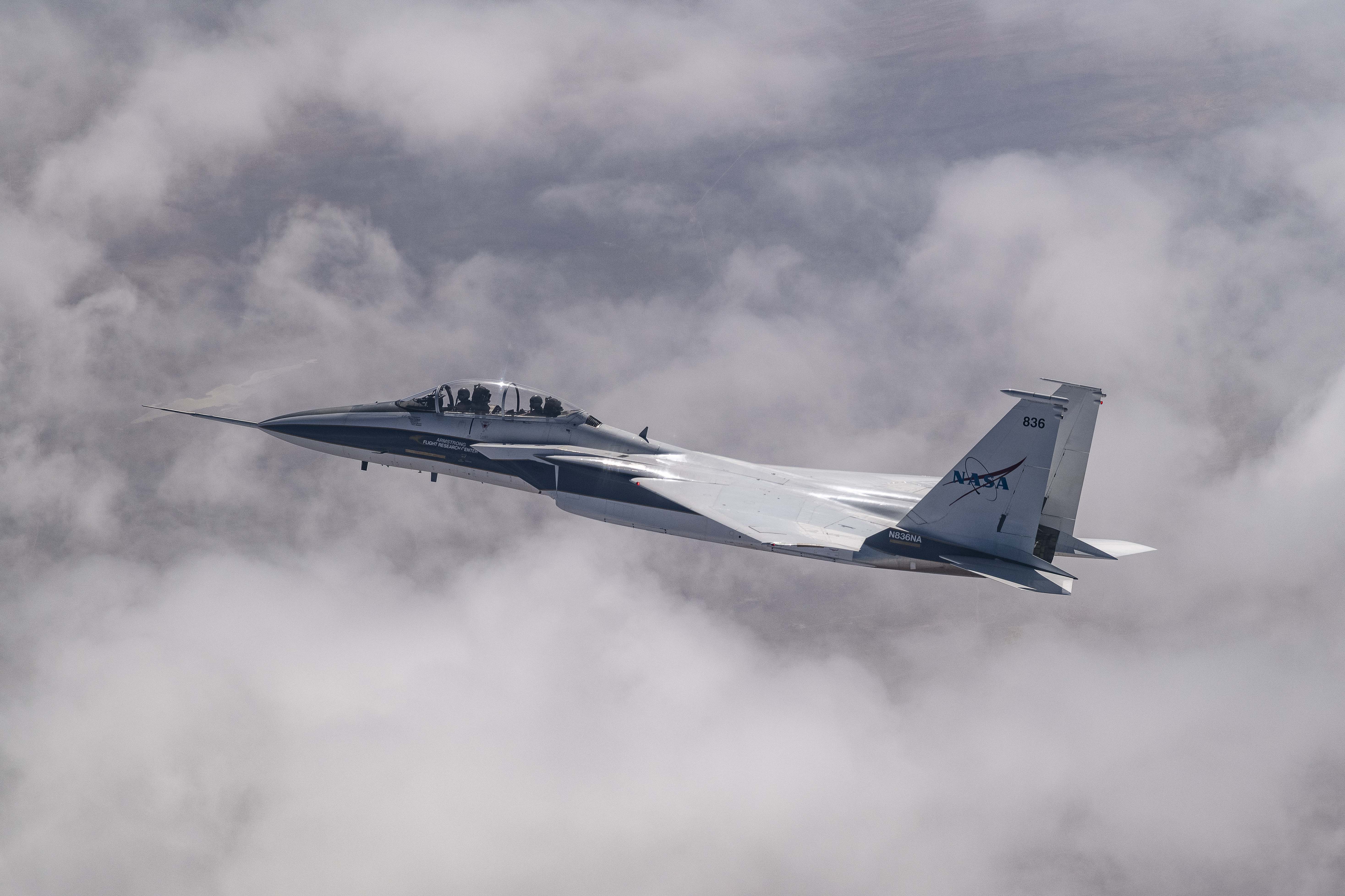 NASA’s F-15B Conducts Calibration Flight for Shock Sensing Probe (AFRC 2024 0110-13)