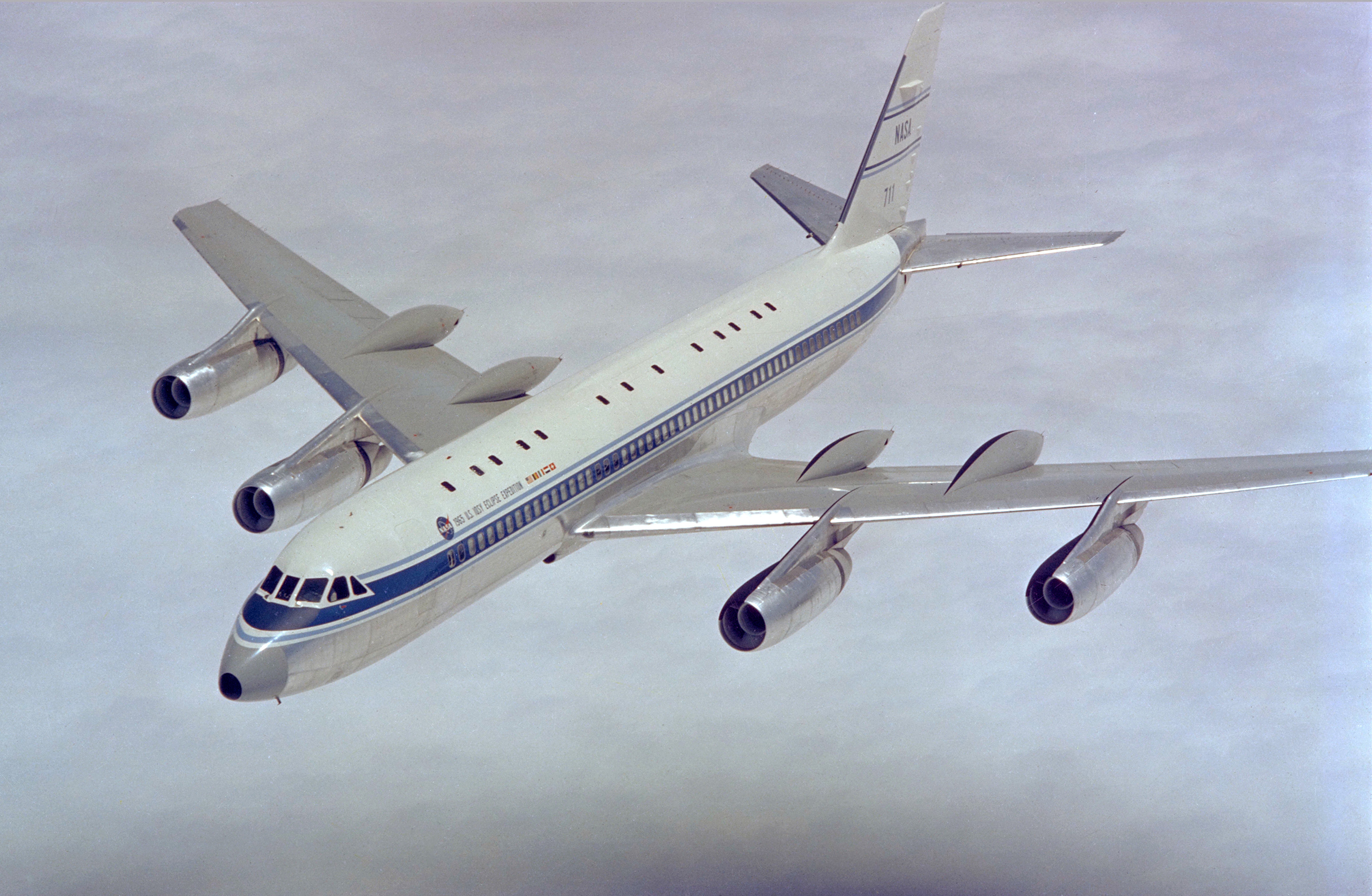 NASA Convair 990 N711NA