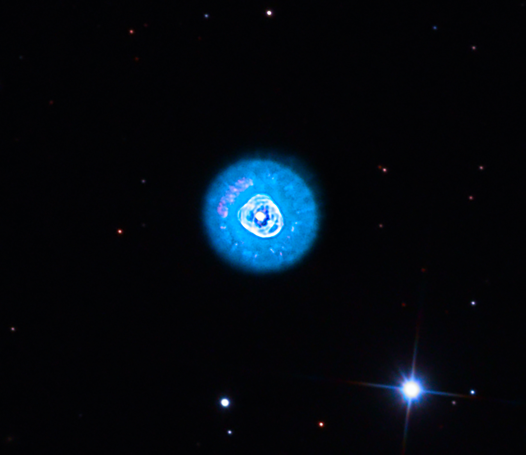 NGC 2392, Eskimo Nebula