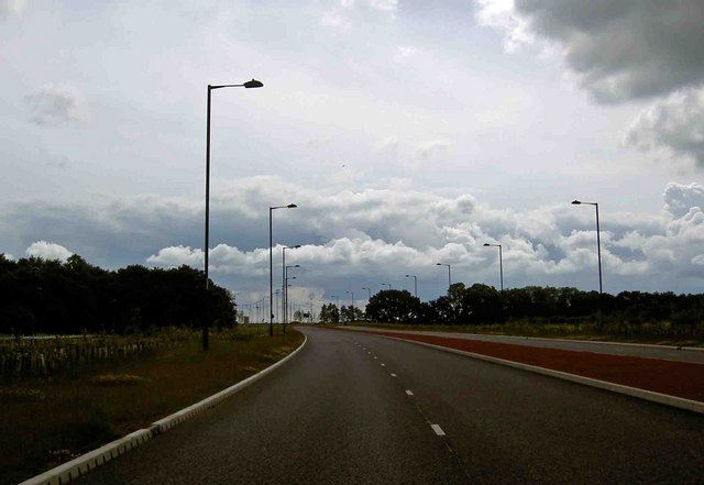 Strada (relativamente) nuova per l'aeroporto Robin Hood Doncaster Sheffield - geograph org uk
