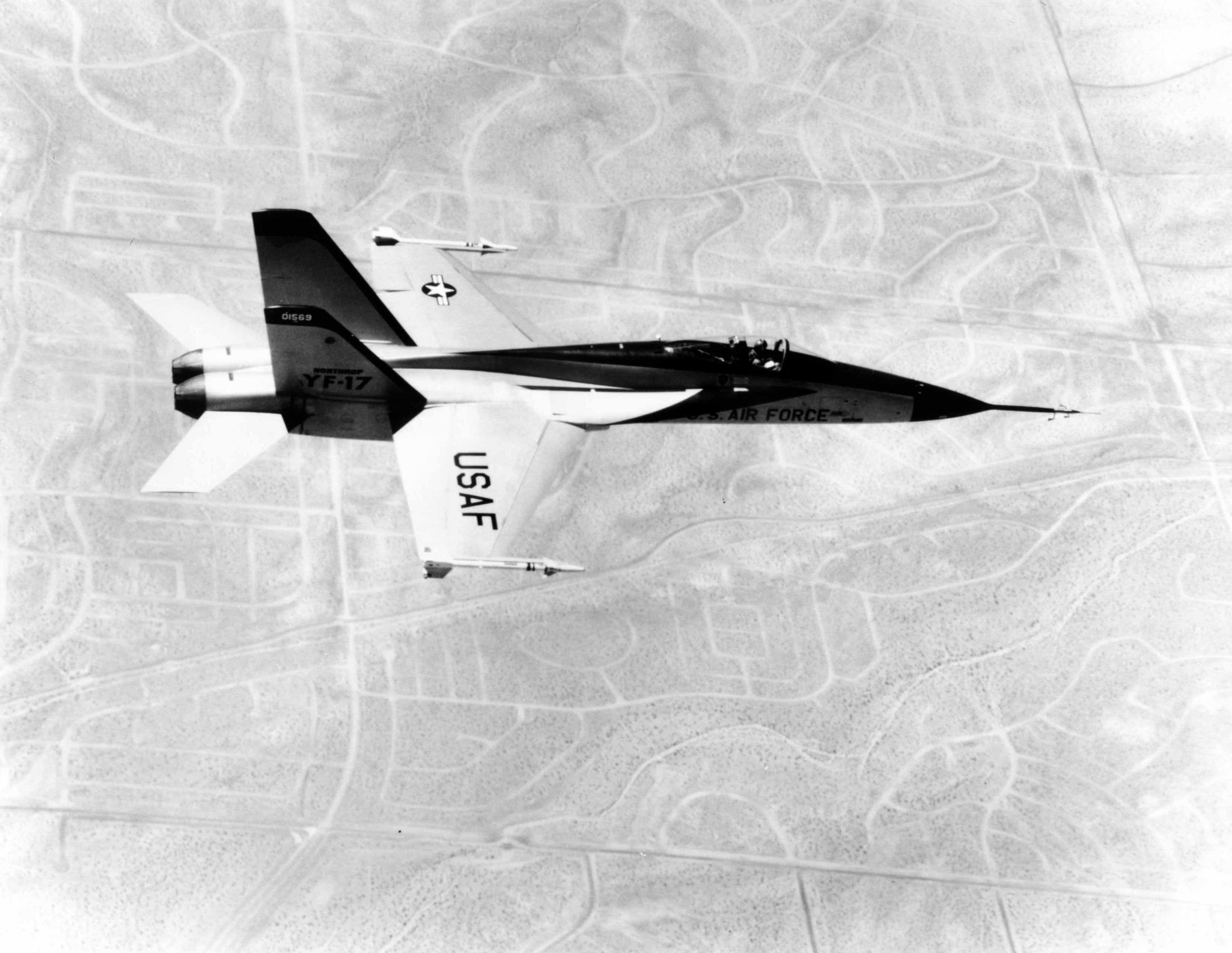 Northrop YF-17 Cobra 01569 (NA 252)