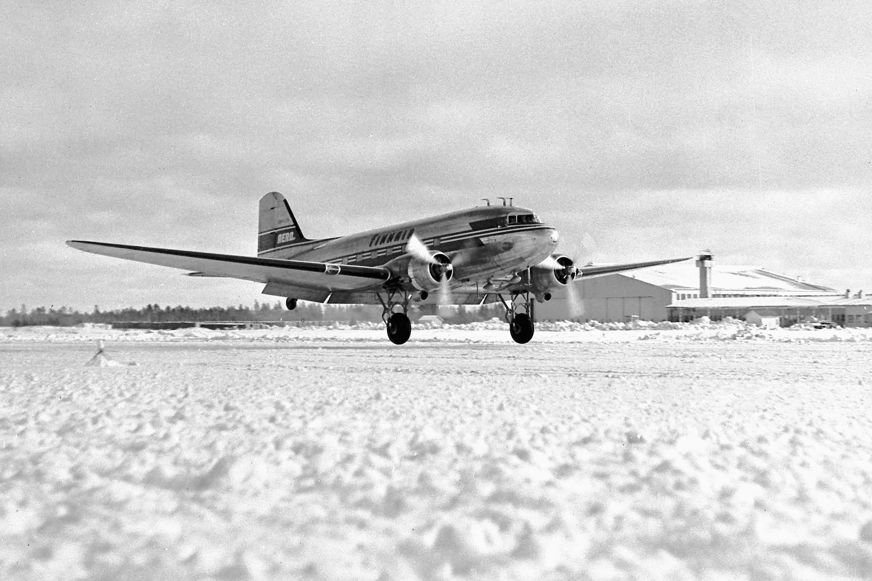 Douglas DC-3