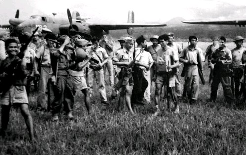 PBJ e guerriglieri filippini, 1945