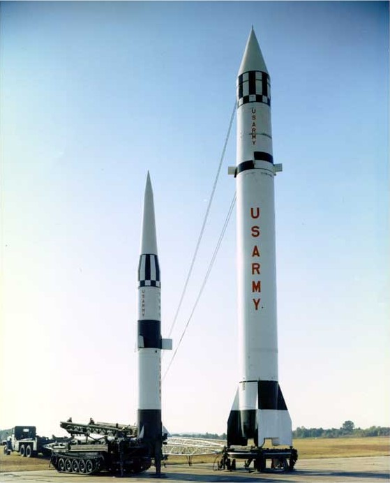 PGM-11 Redstone — MGM-31 Pershing y PGM-11 Redstone