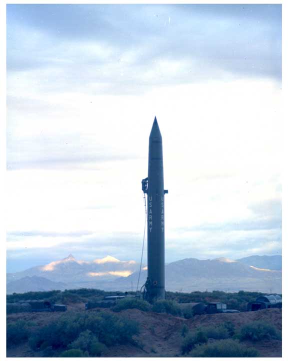 PGM-11 Redstone — Misil Redstone en el campo, 1961