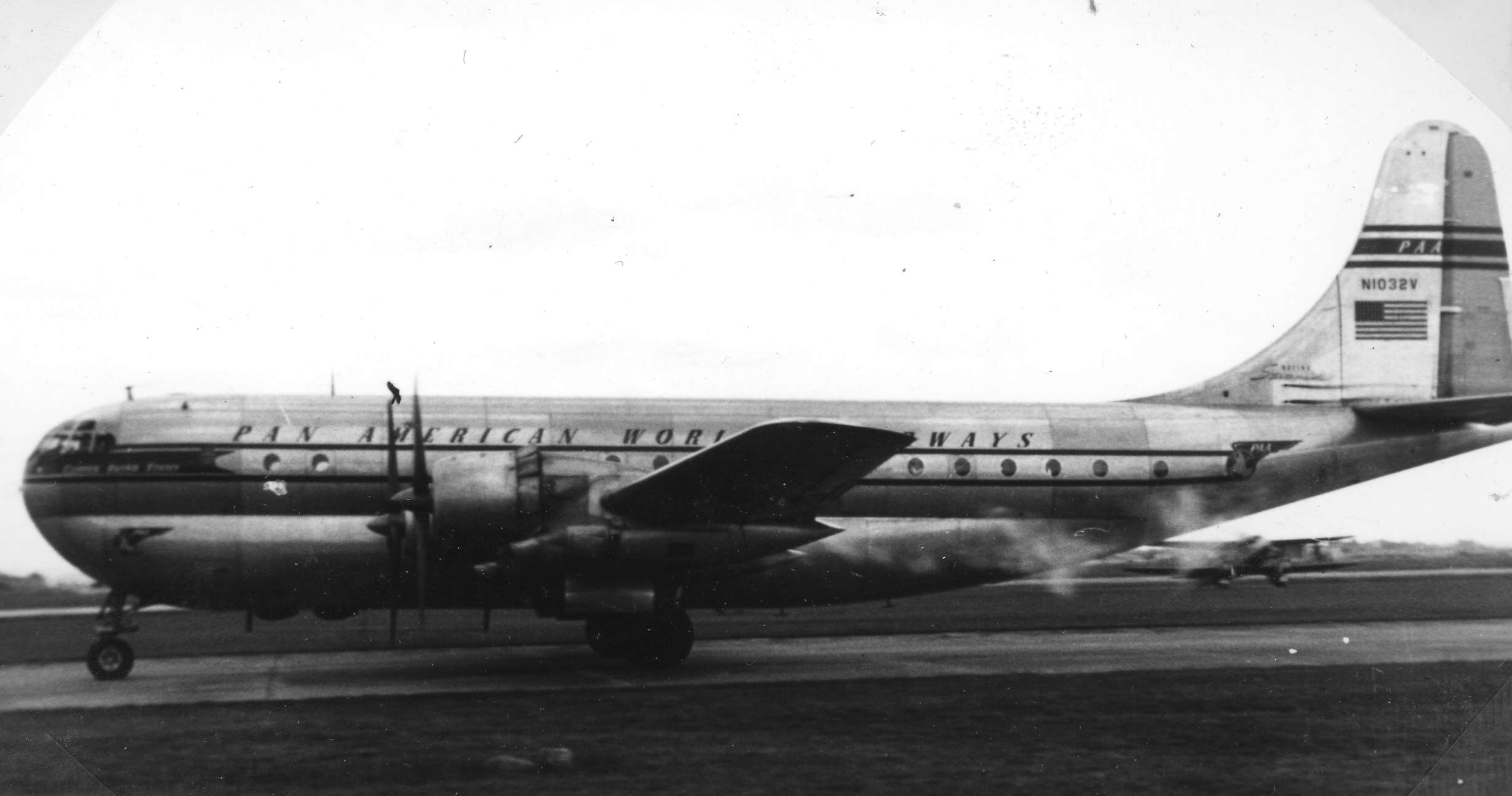 Pan American Boeing 377-10-26 N1032V «Clipper United States»