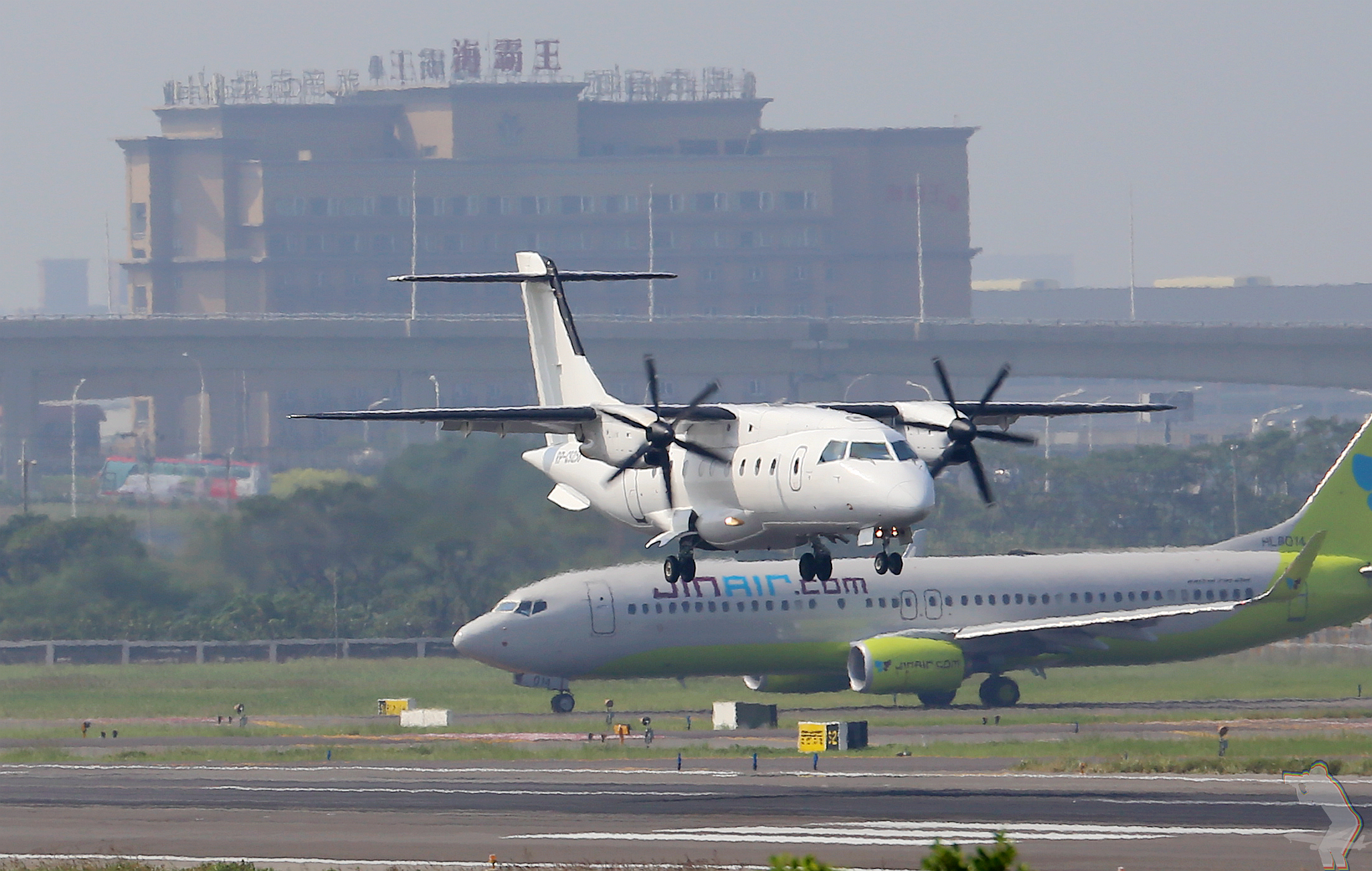 Dornier 328