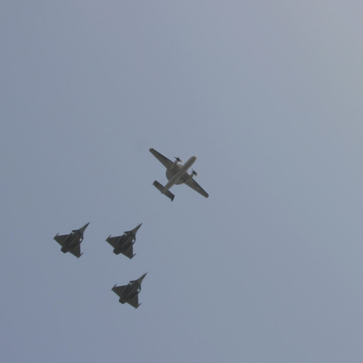 Rafale M of the Aéronavale in formation flight (2)