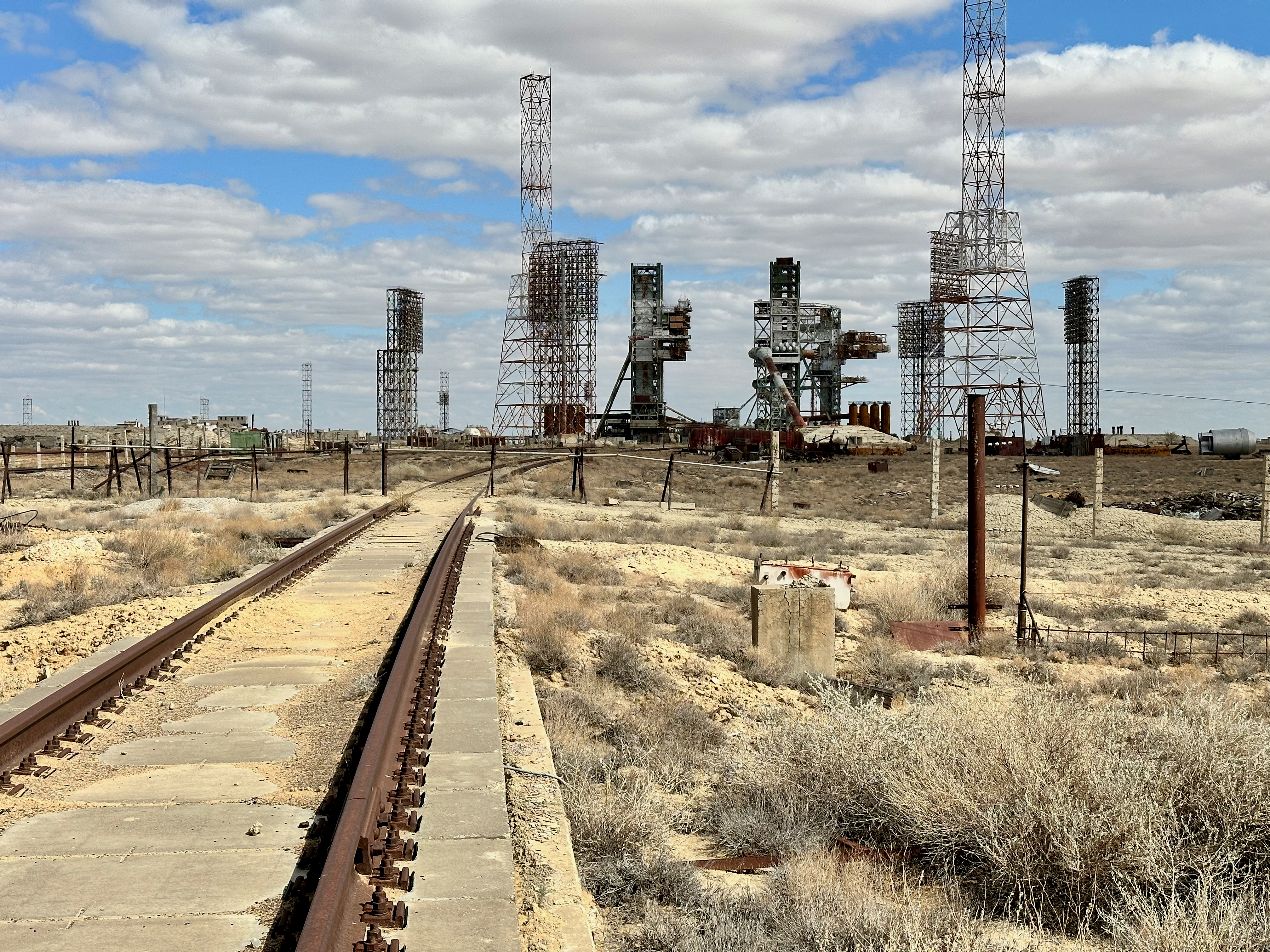 Ruínas da plataforma de lançamento do N1 em Baikonur
