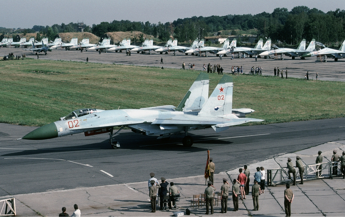 Sukhoi Su-27