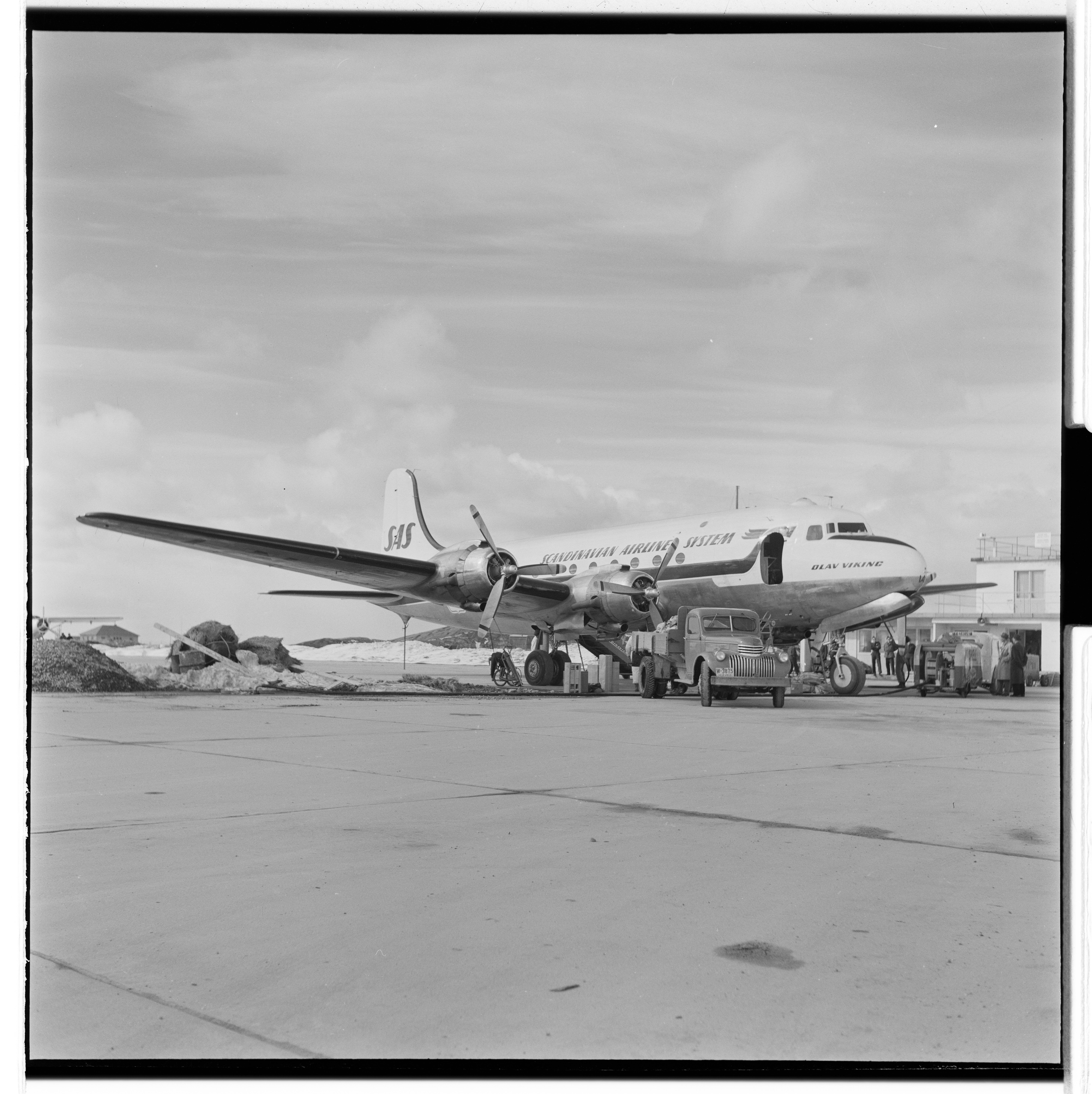 SAS DC-4 "Olav Viking