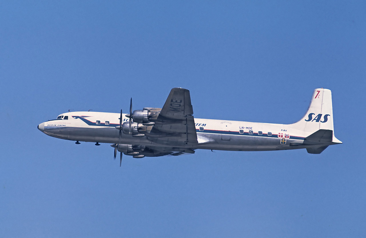 SAS DC-7C LN MOE