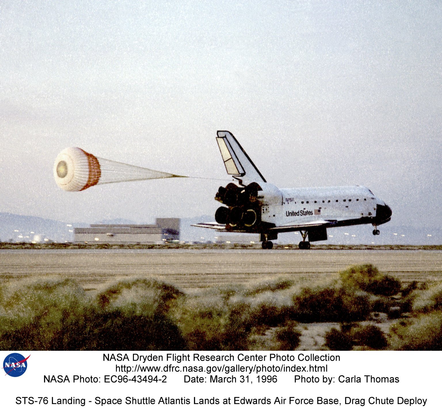 ¿Como aterriza el transbordador espacial?