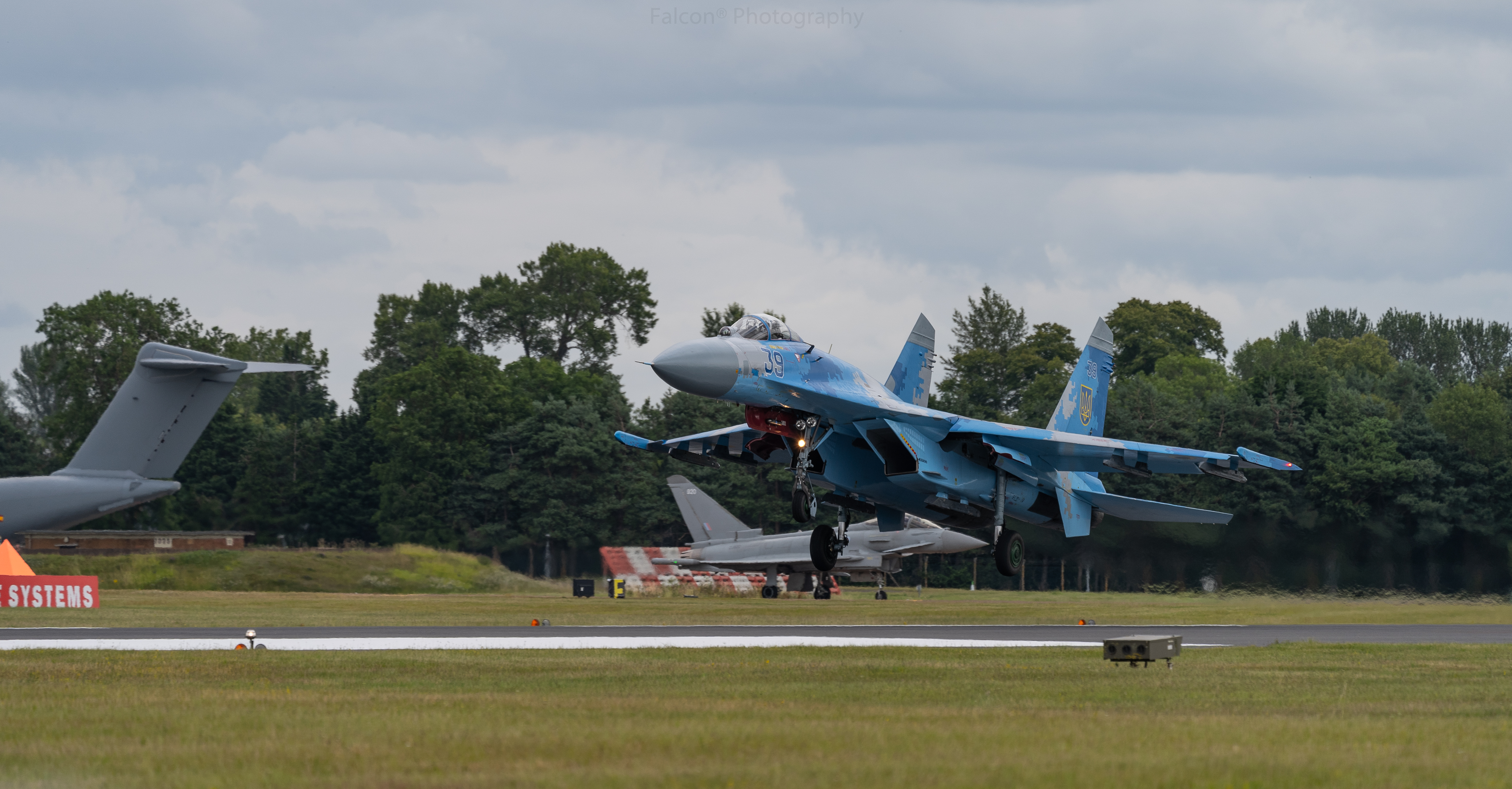 Sukhoi Su-27