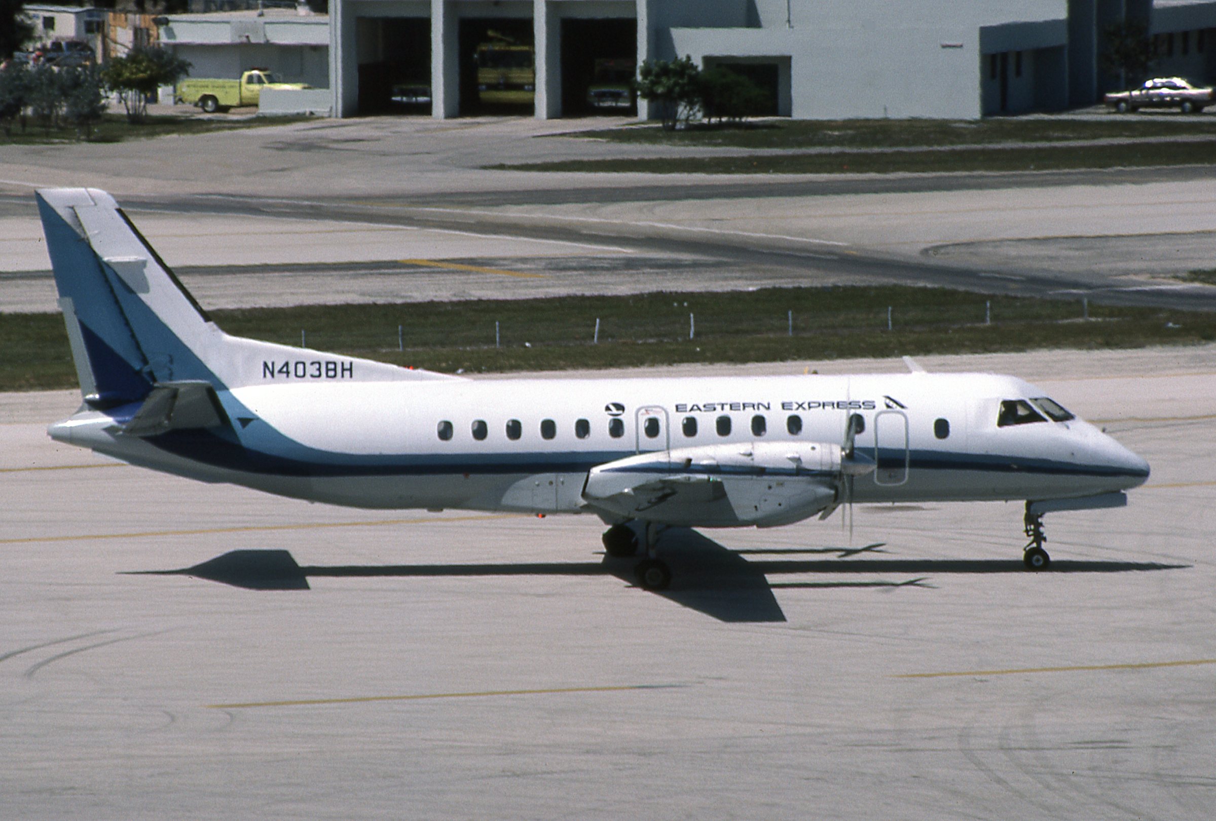 Saab 340 - 10-3-88 N403BH Miami