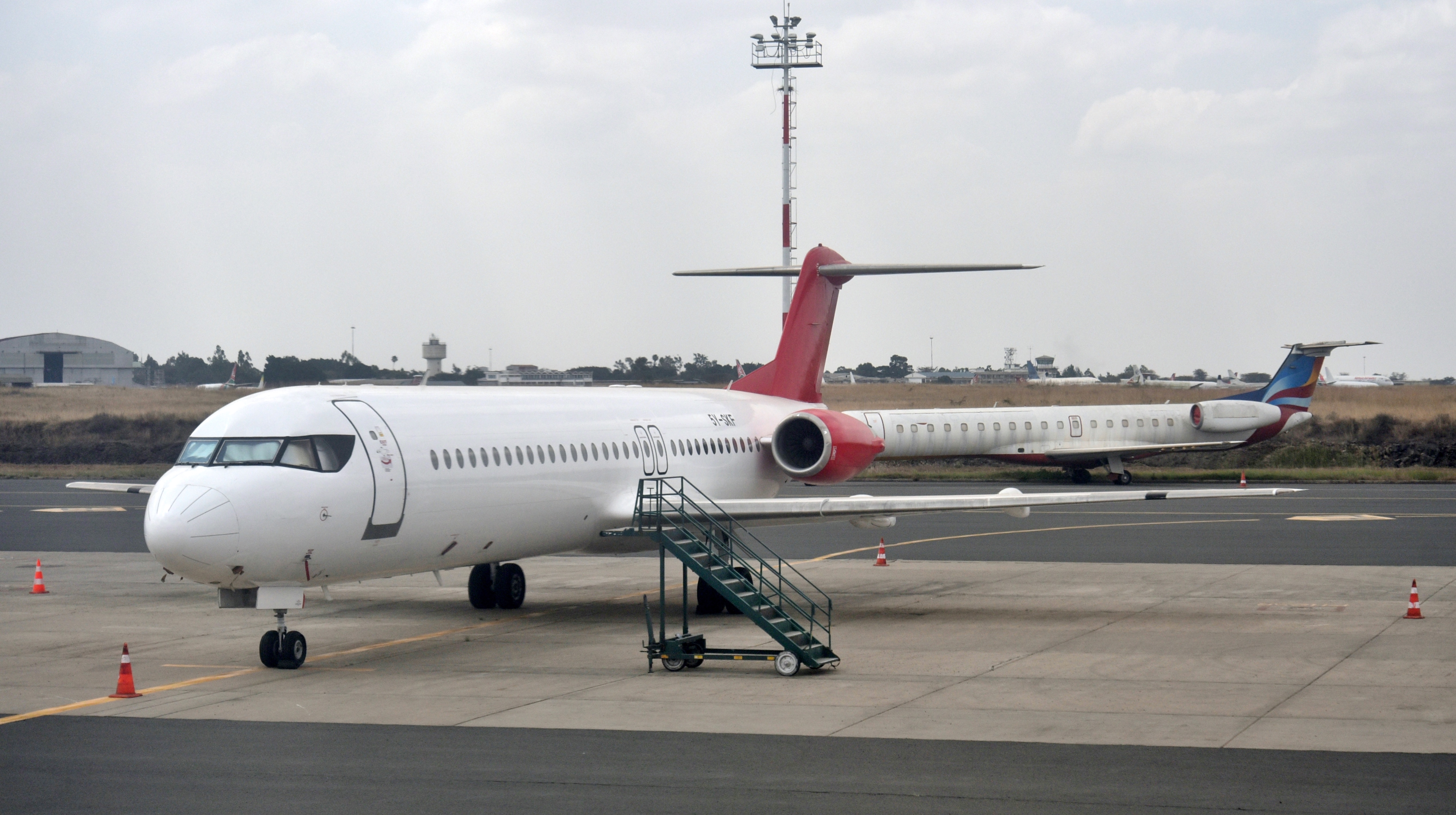 Skyward Airlines Fokker 100 5Y SKF Nairobi 2025 (01)