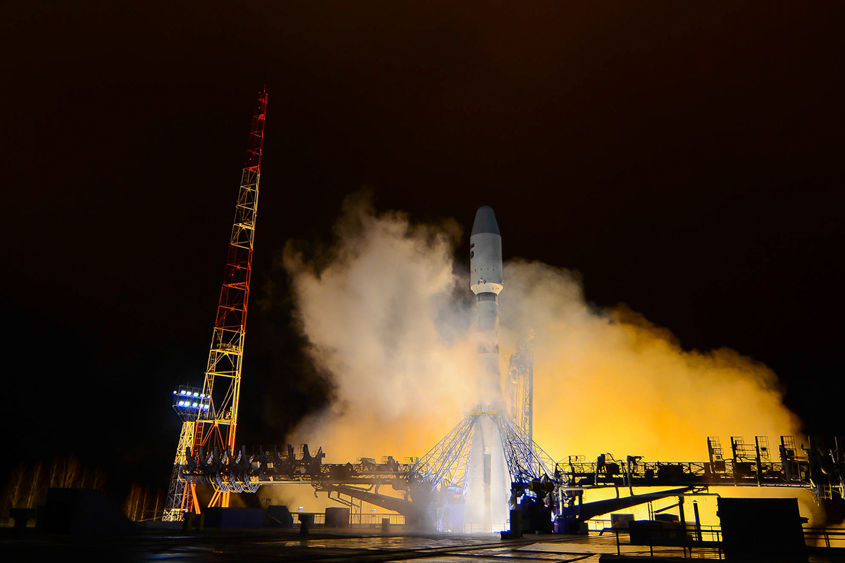 Soyuz-2.1b at Plesetsk with the service structures retracted