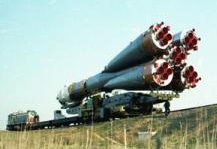 La Soyuz U de la misión Soyuz 40 se prepara para el lanzamiento en Baikonur, mayo de 1981