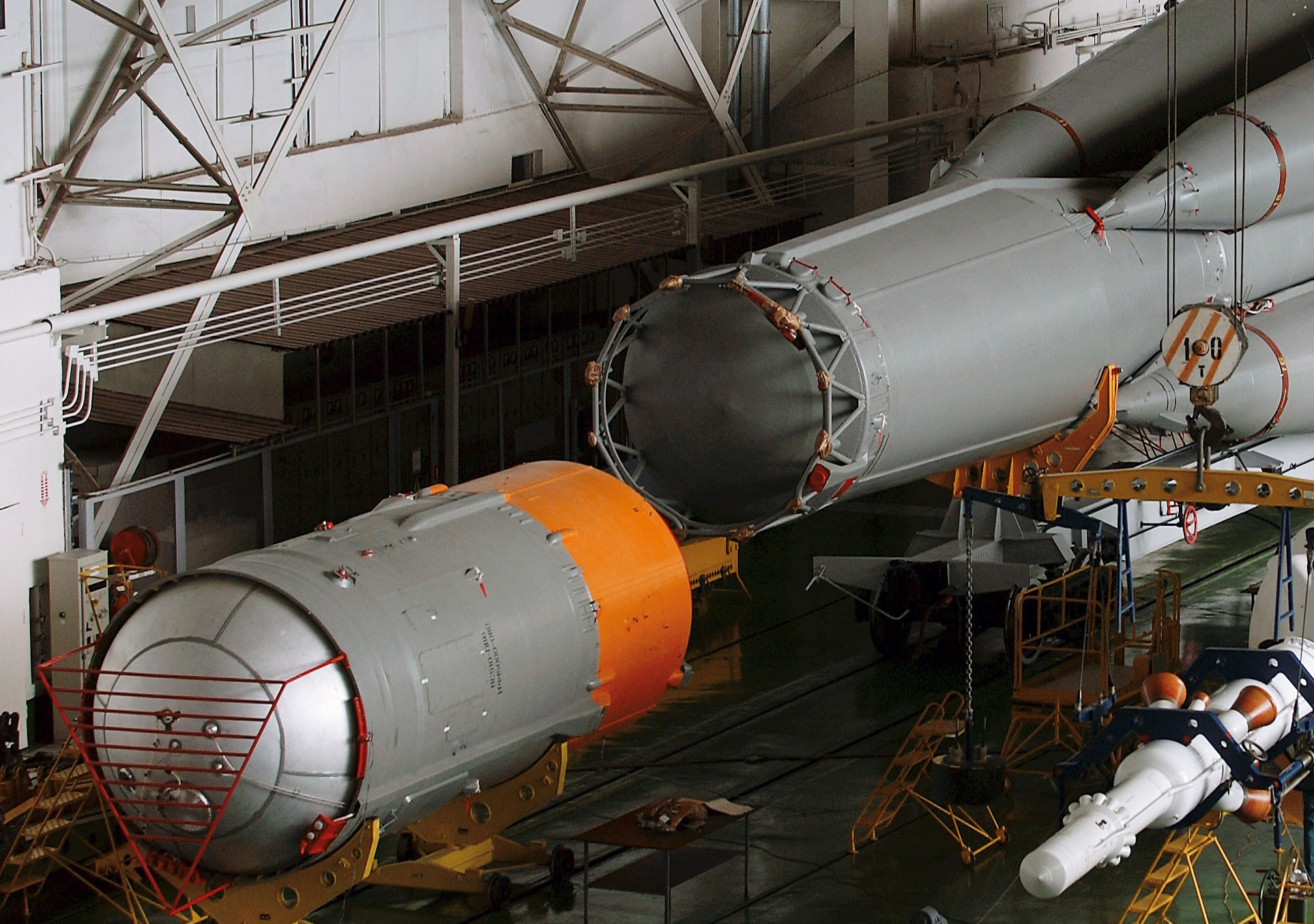 Soyuz rocket assembly cropped