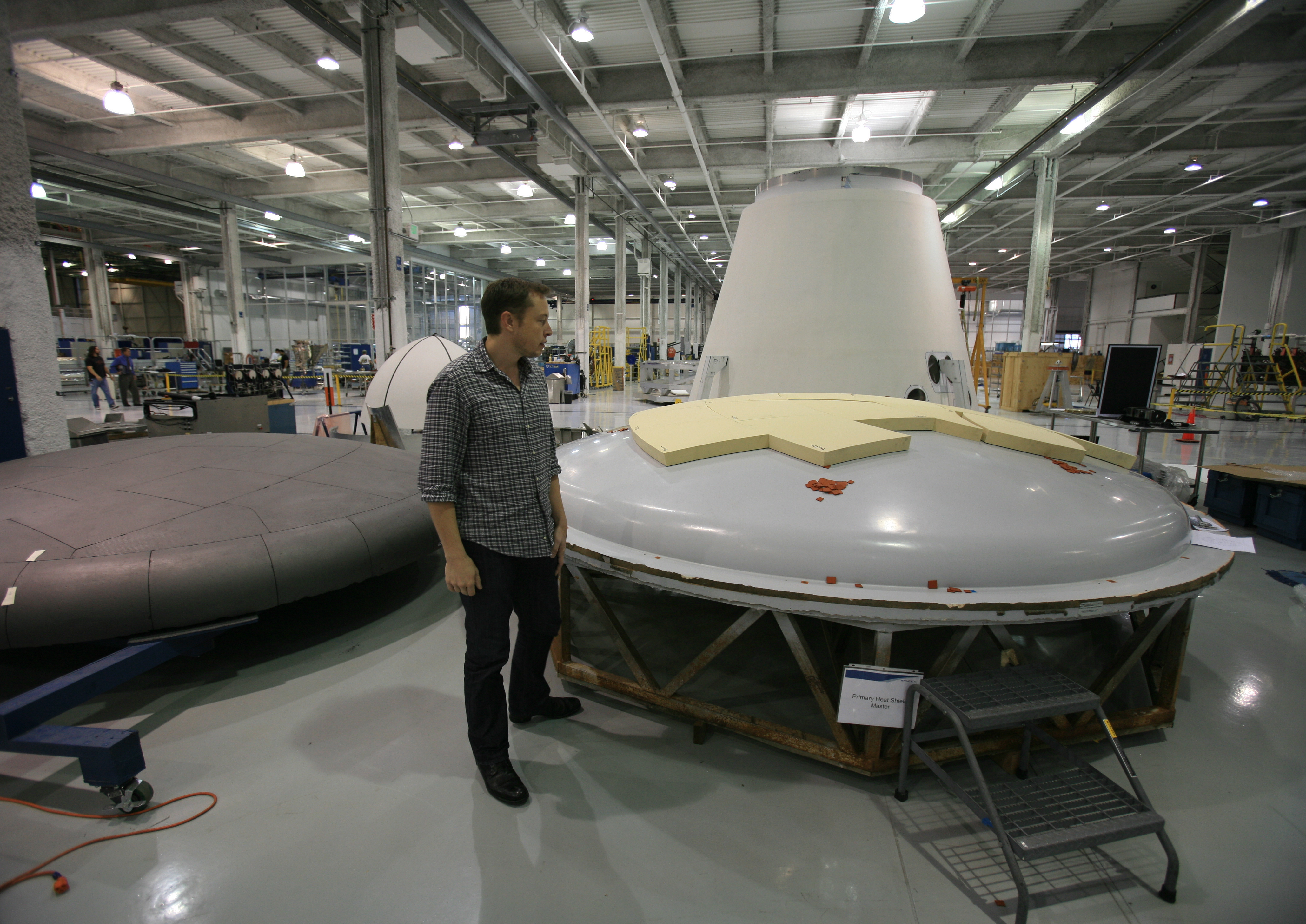 Usine SpaceX, Musk, bouclier thermique