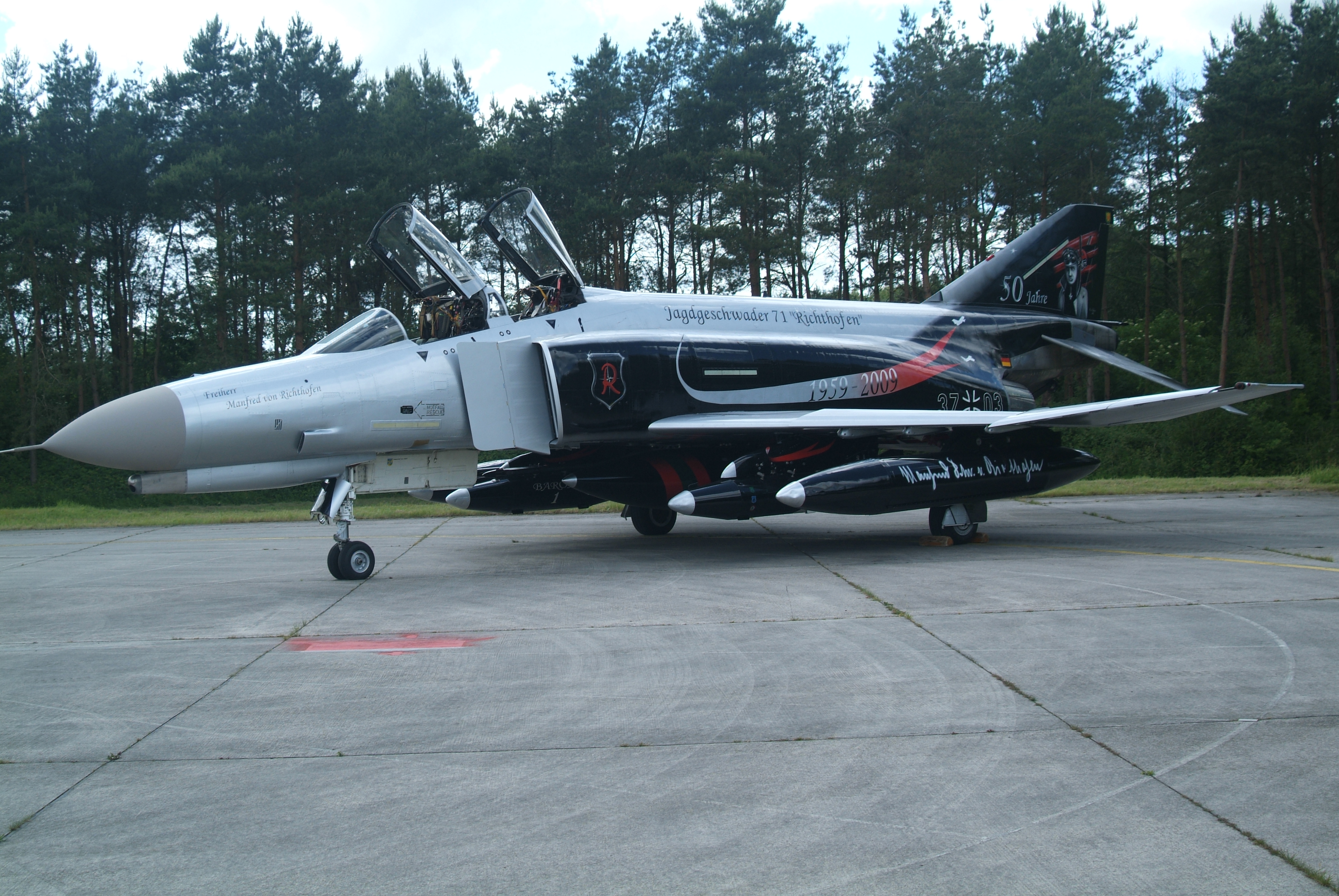 McDonnell Douglas F-4 Phantom II