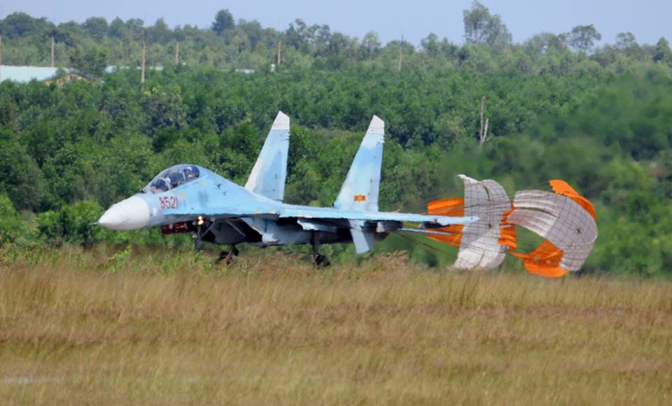 Sukhoi Su-27