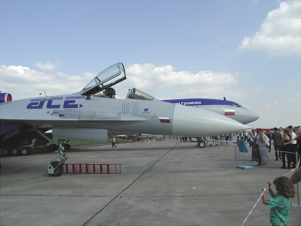 Sukhoi Su-27