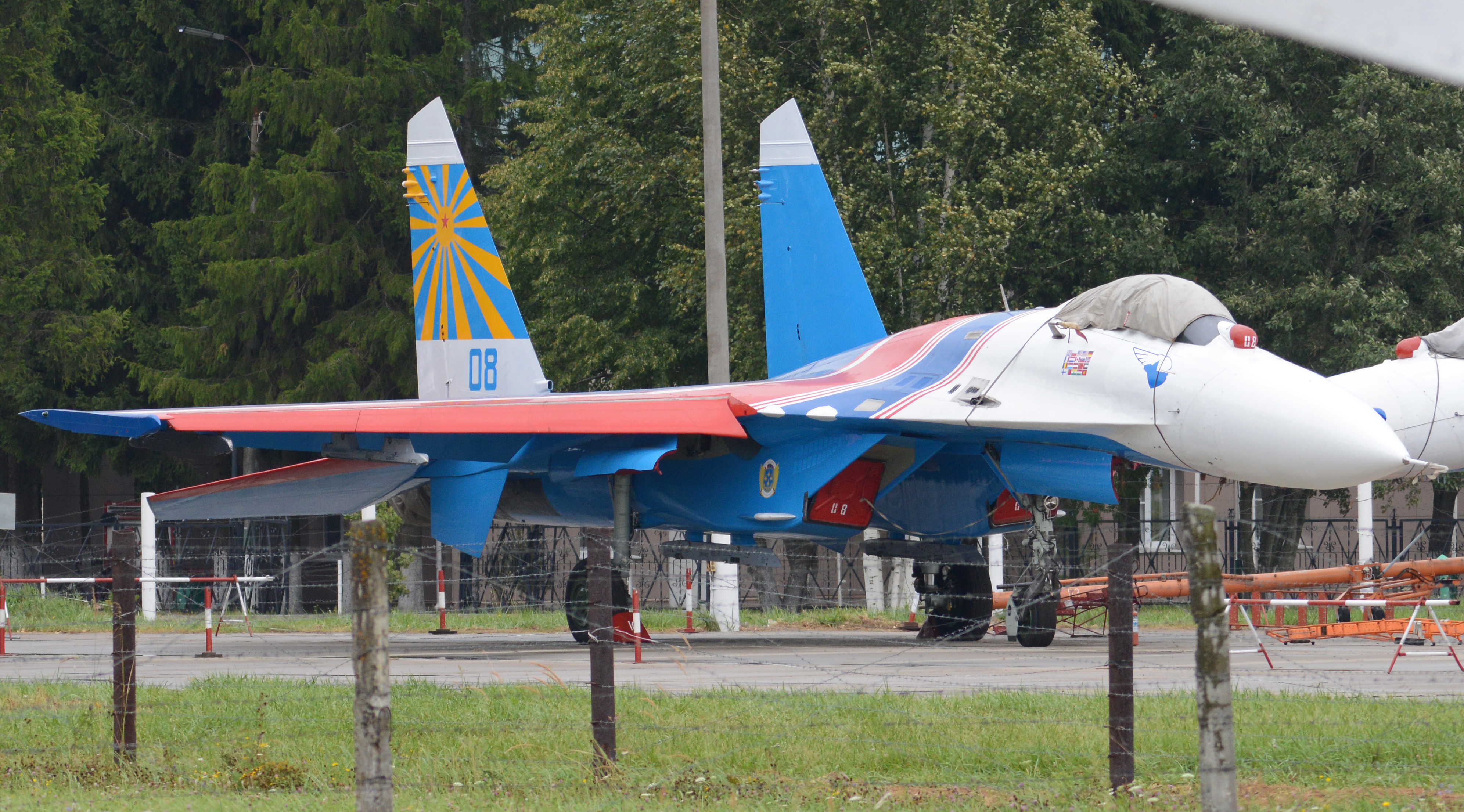Sukhoi Su-27