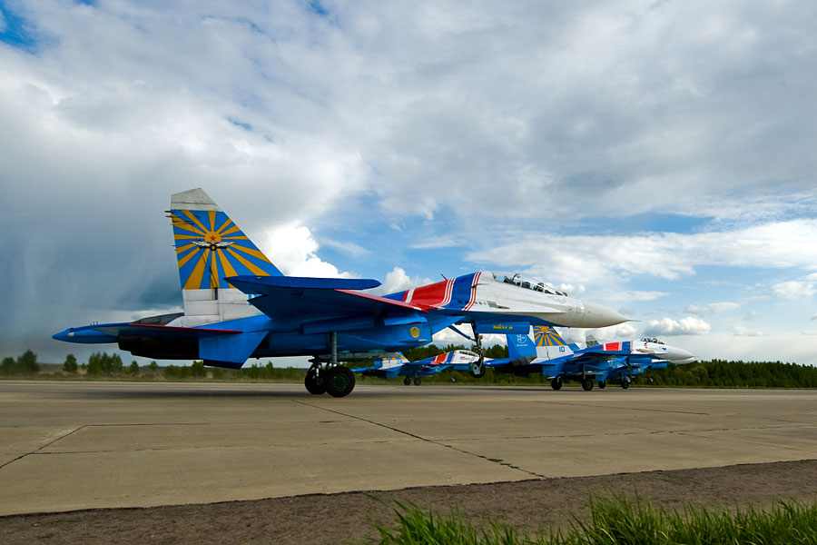 Sukhoi Su-27 — Russische Ritter (mil ru) 08