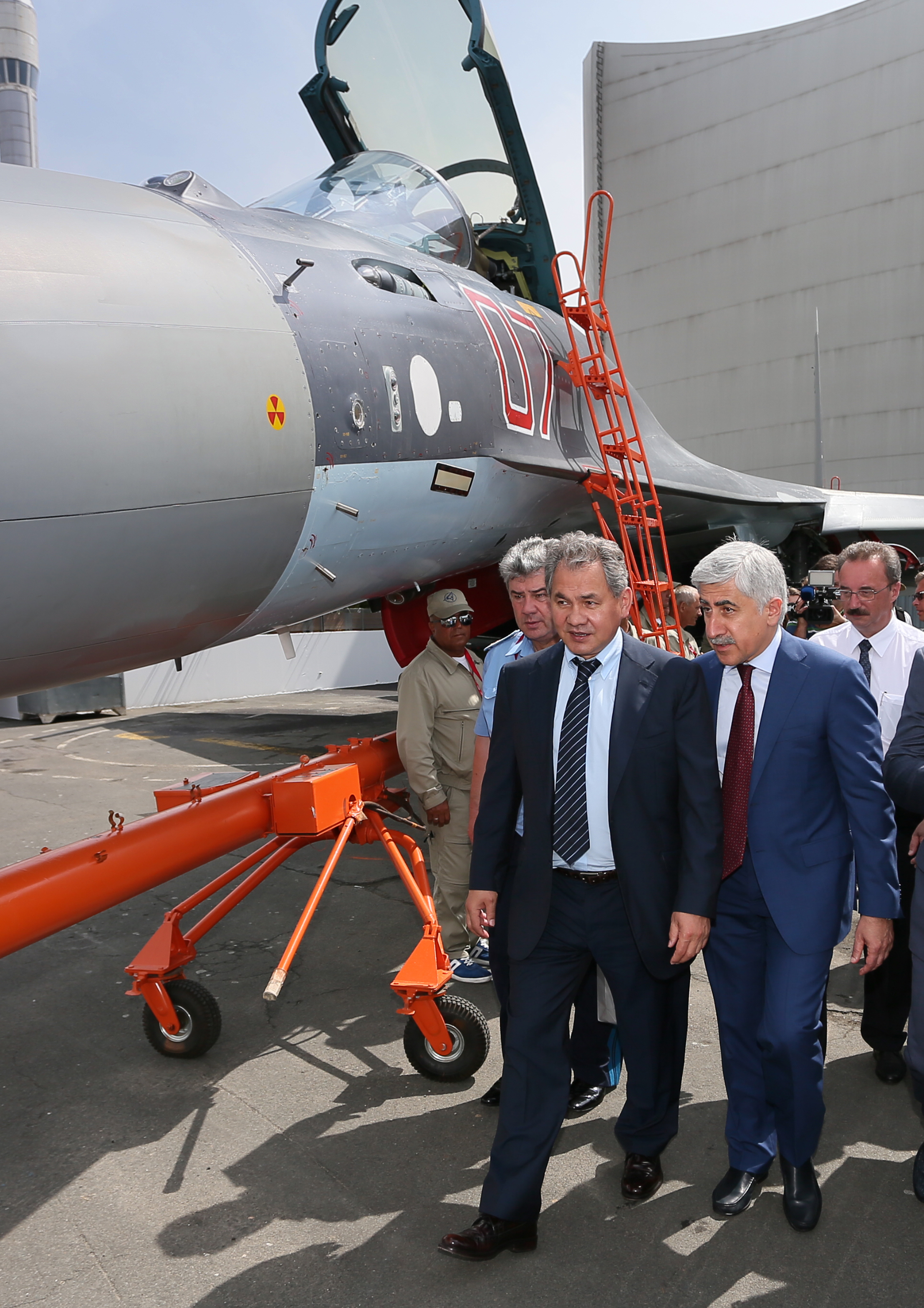 Sukhoi Su-27 — Délégation russe à Le Bourget 2013 02