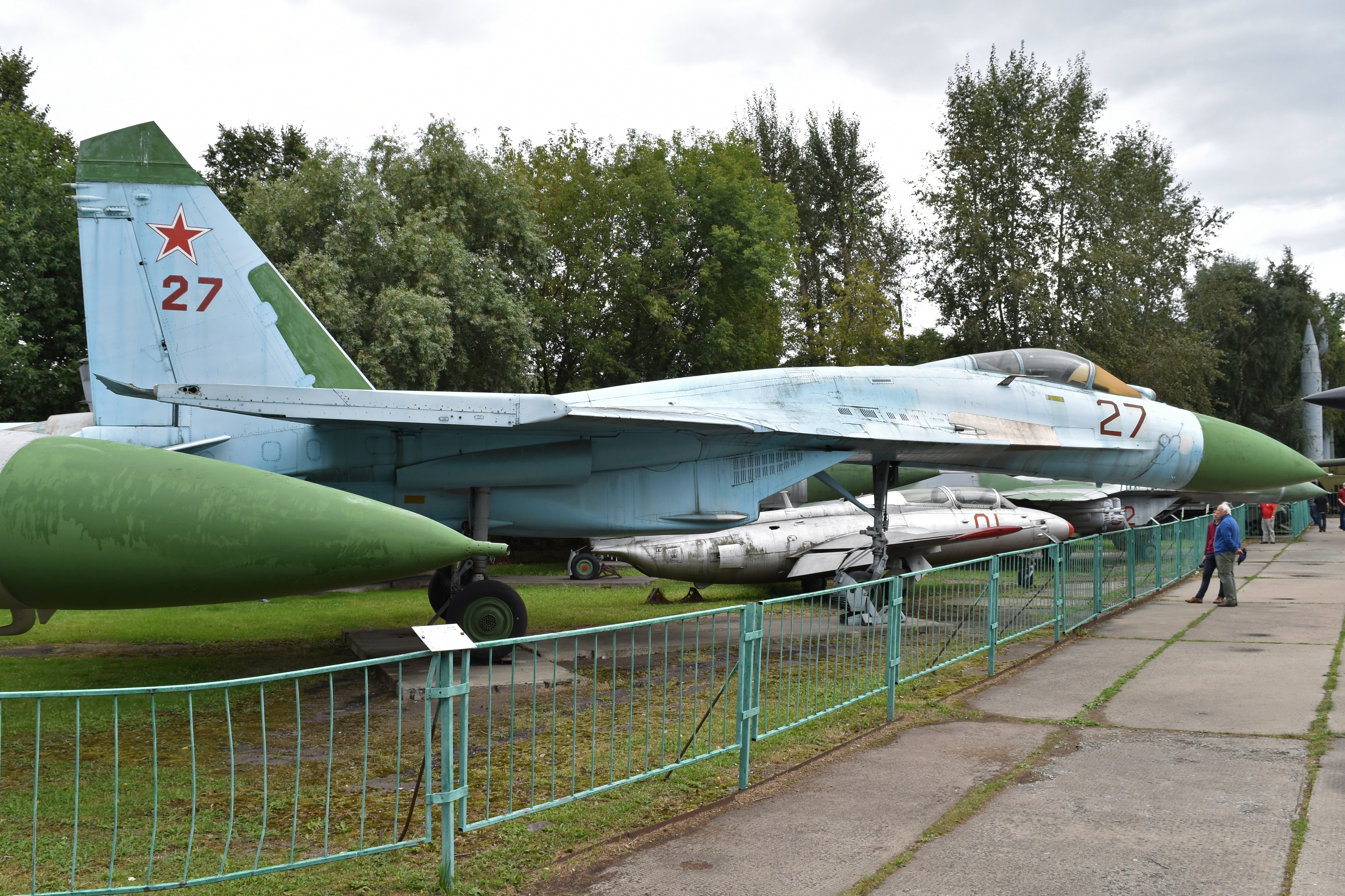 Sukhoi Su-27
