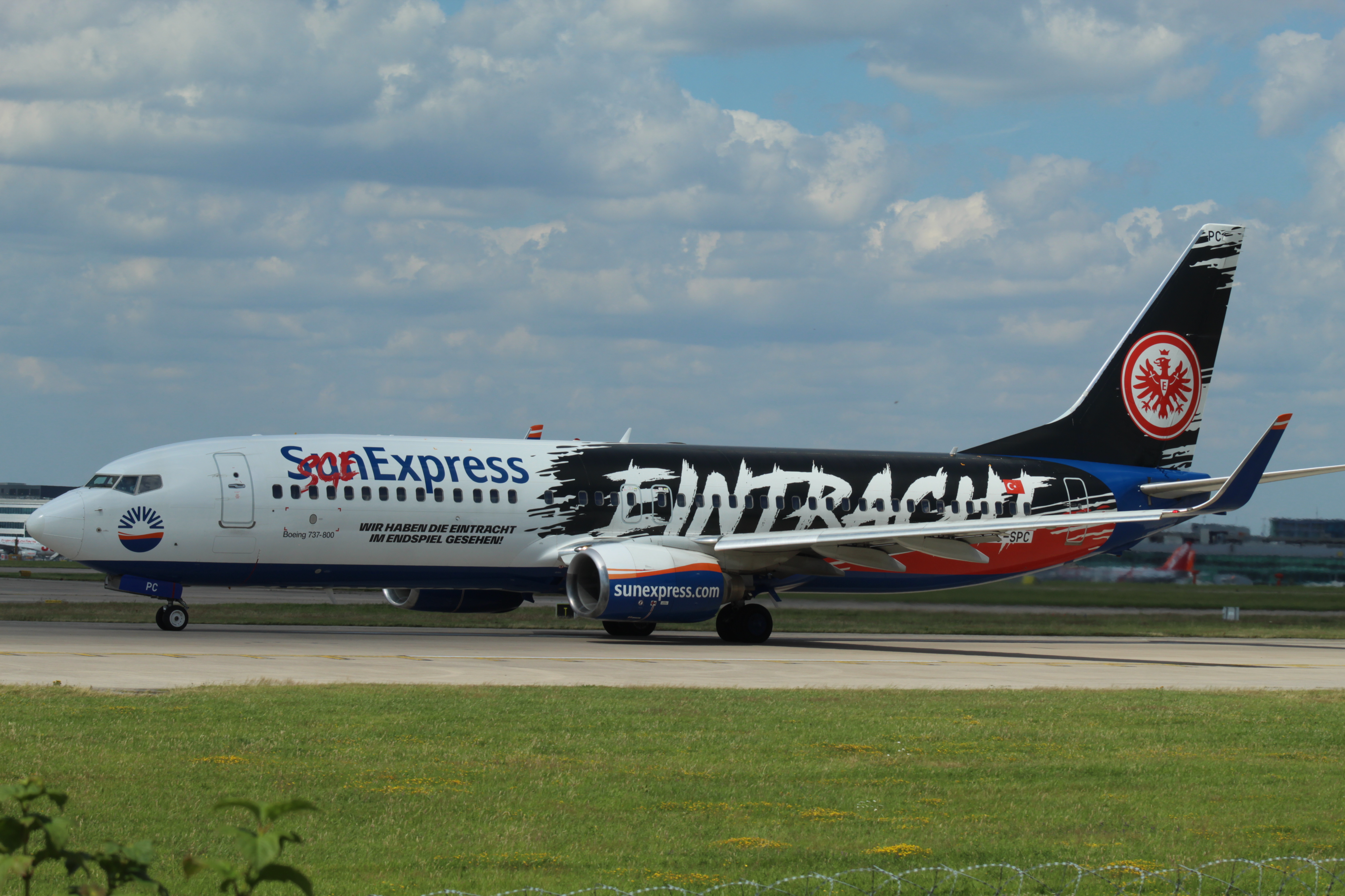 TC SPC Boeing 737-8ASWL Sun Express, Manchester