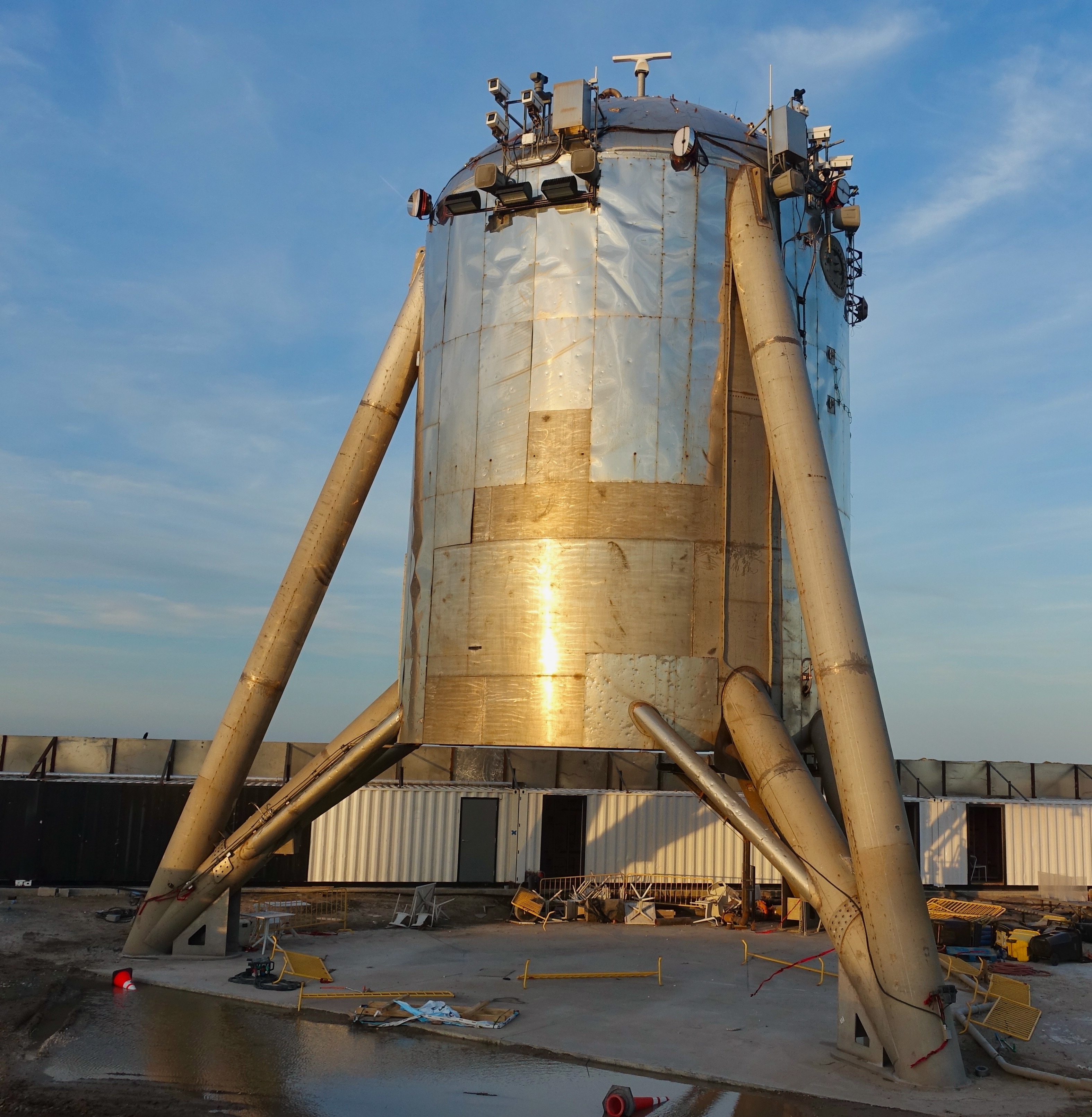 La segunda vida de Starhopper