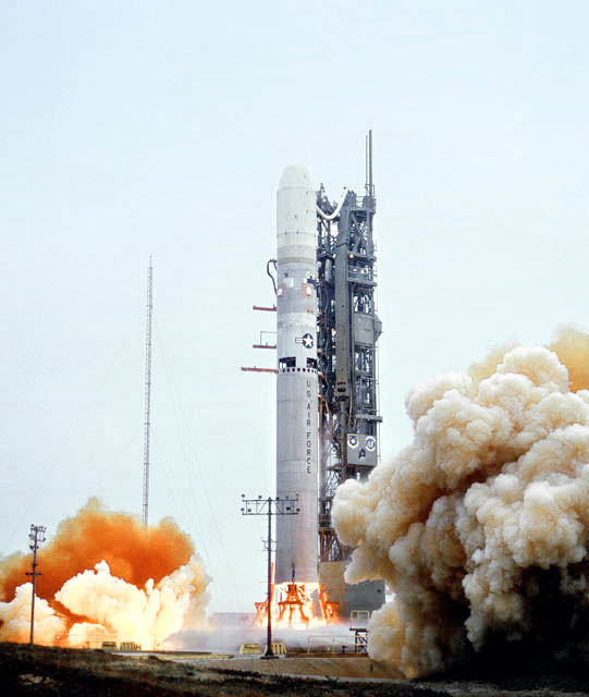 El Titan 23G lanza el QuikSCAT, Base Vandenberg, 20 de junio de 1999